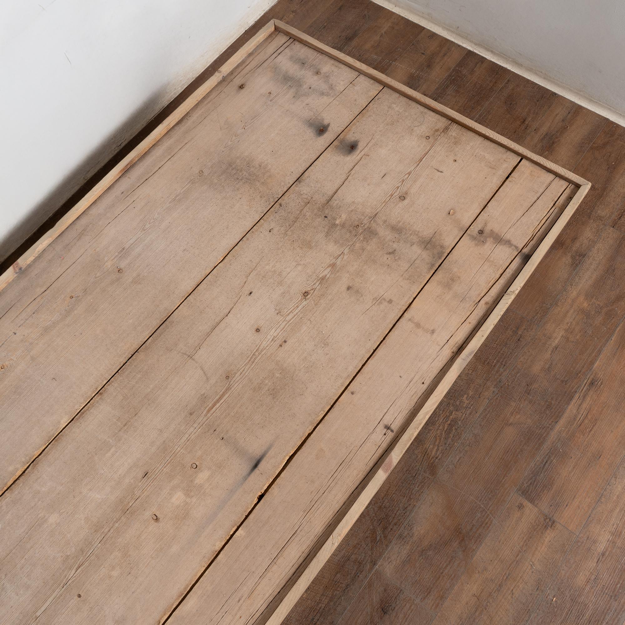 Rustic 19th Century Swedish Farmhouse Coffee Table For Sale 2