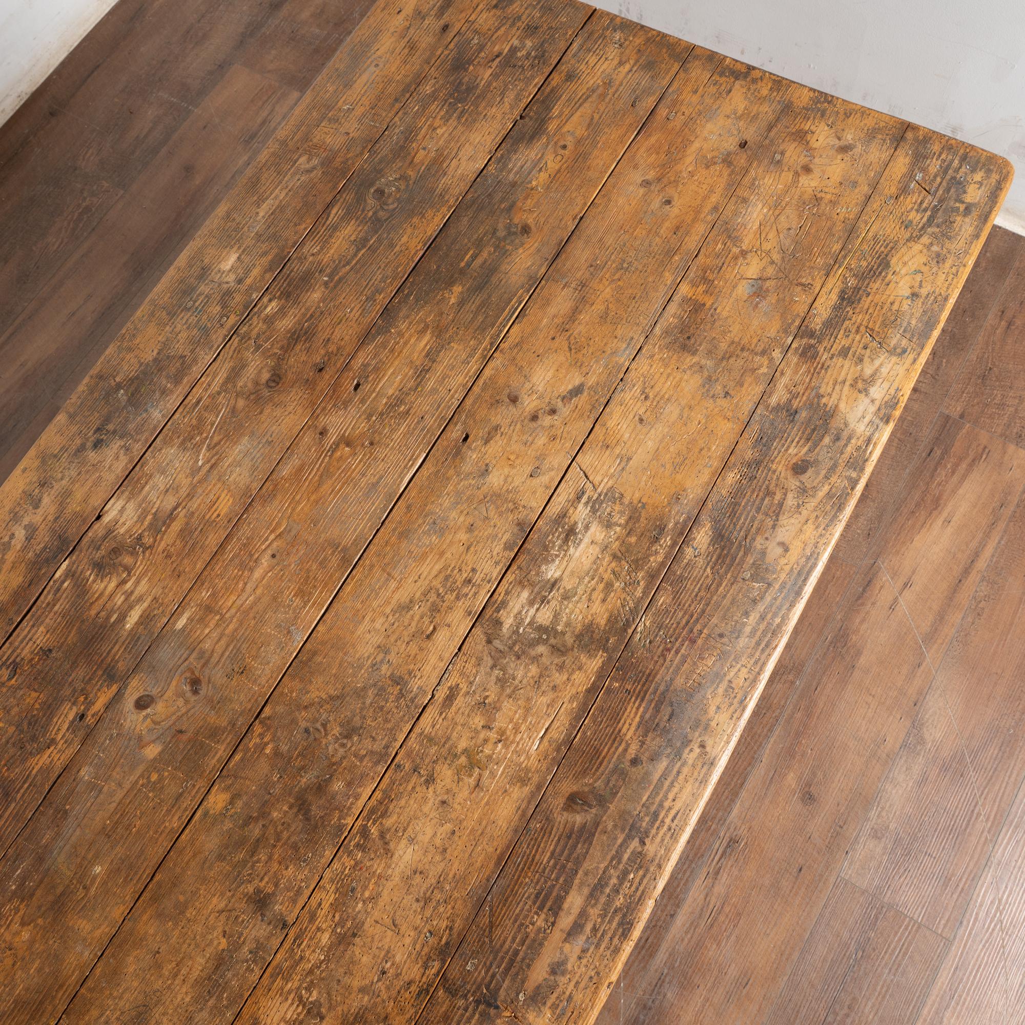 Rustic 19th Century Swedish Work Table Console with Four Drawers For Sale 5