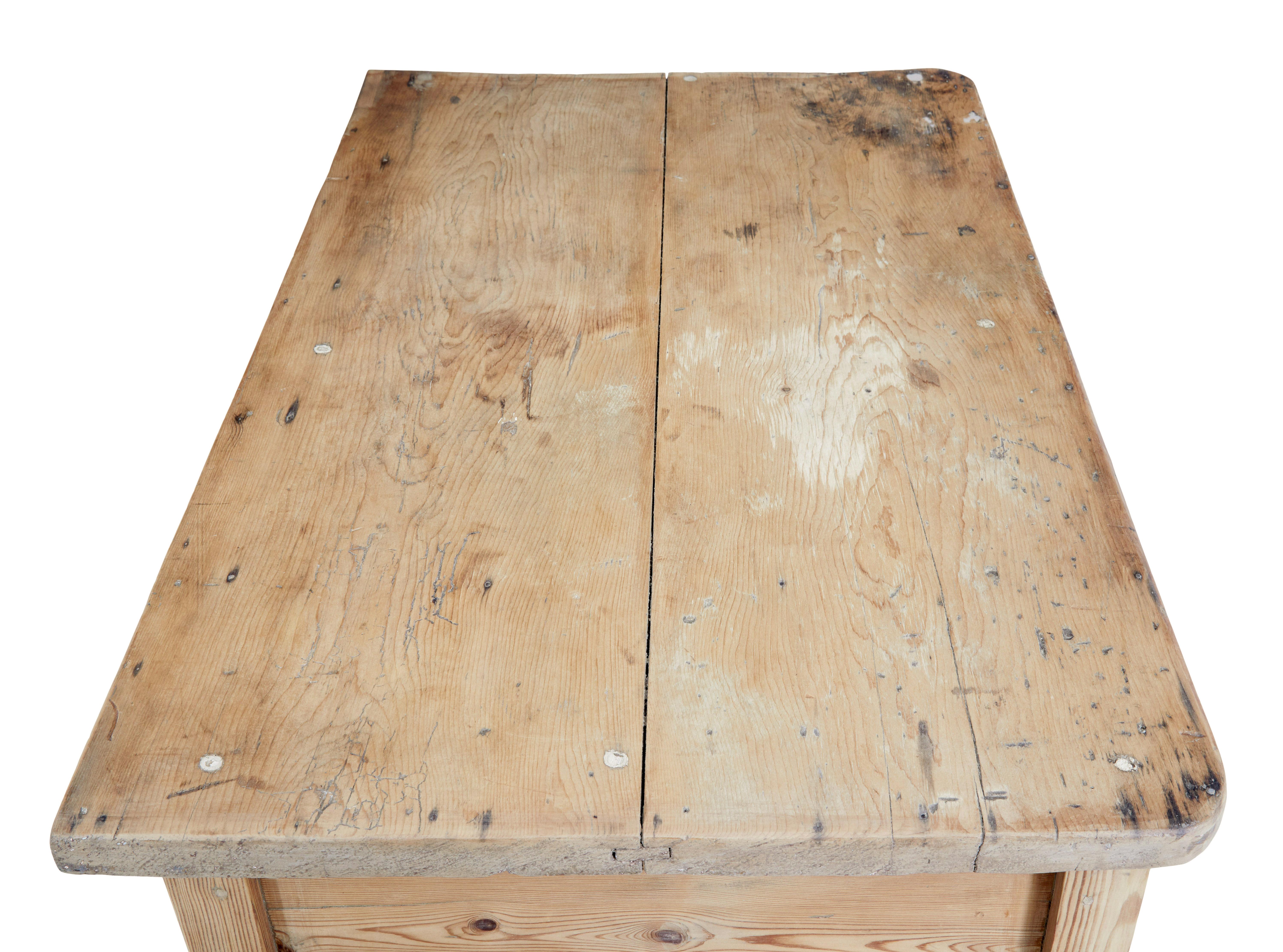 Hand-Crafted Rustic 19th Century Victorian Pine Kitchen Table For Sale