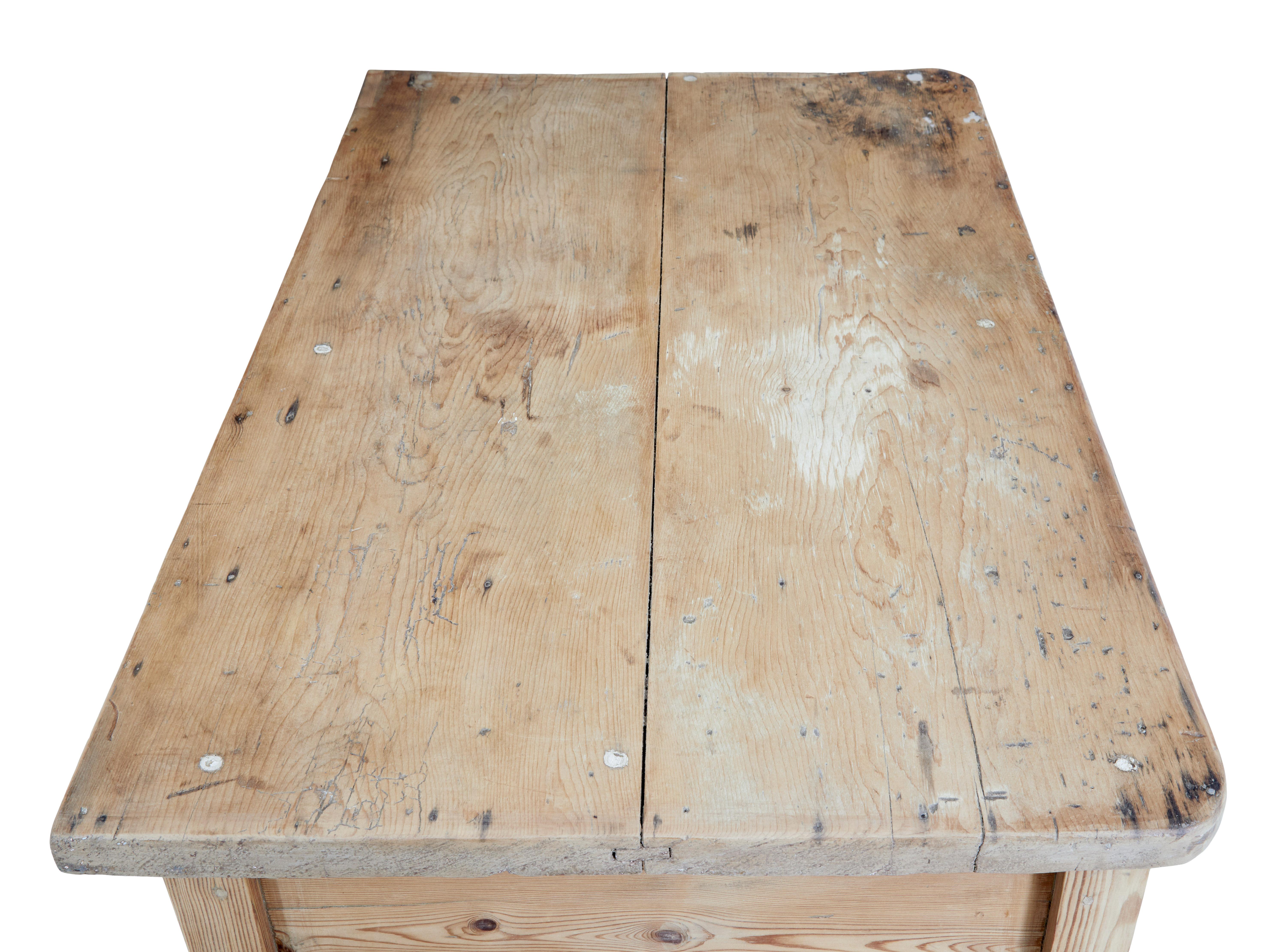Rustic 19th Century Victorian Pine Kitchen Table In Fair Condition In Debenham, Suffolk