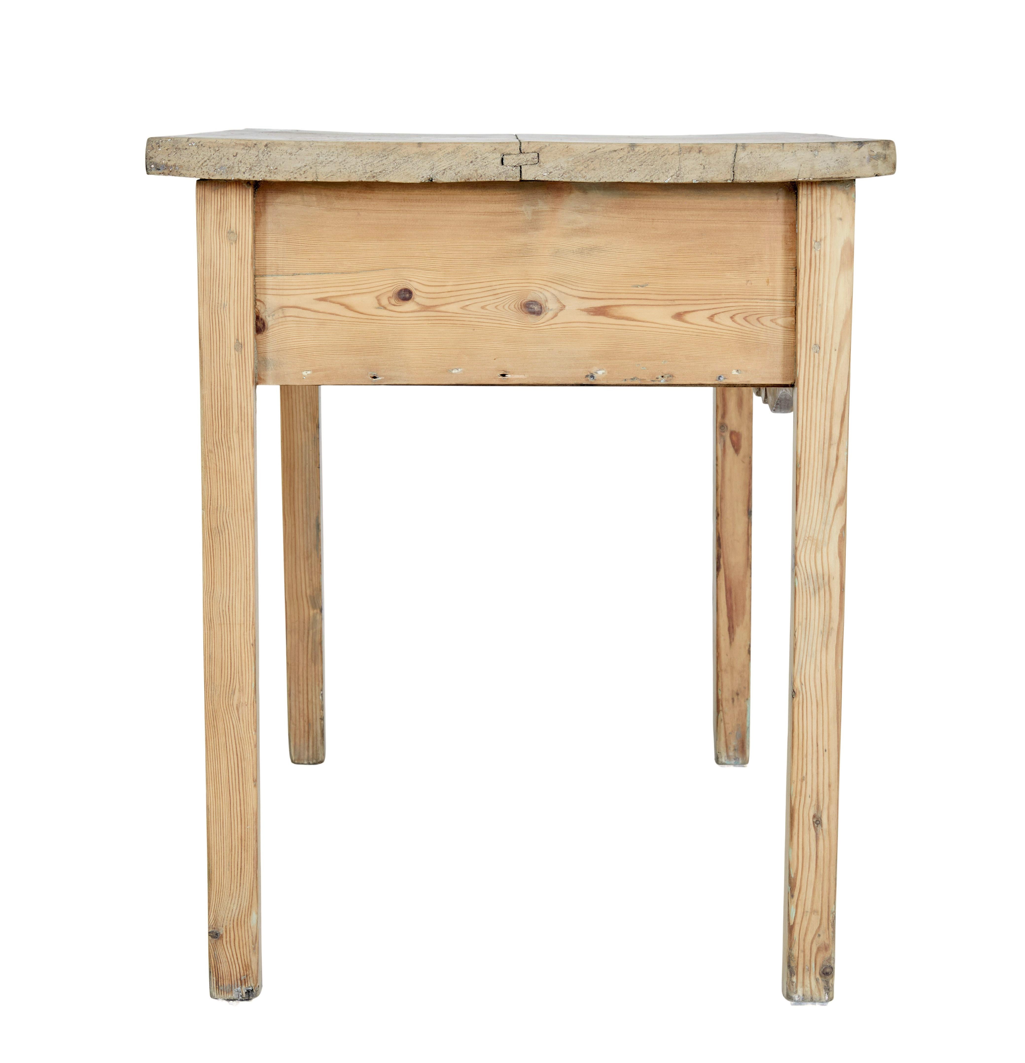 Rustic 19th Century Victorian Pine Kitchen Table For Sale 3