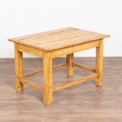 Mesa auxiliar rústica corta de pino del siglo XX