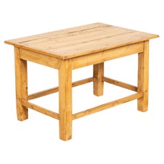 Mesa auxiliar rústica corta de pino del siglo XX