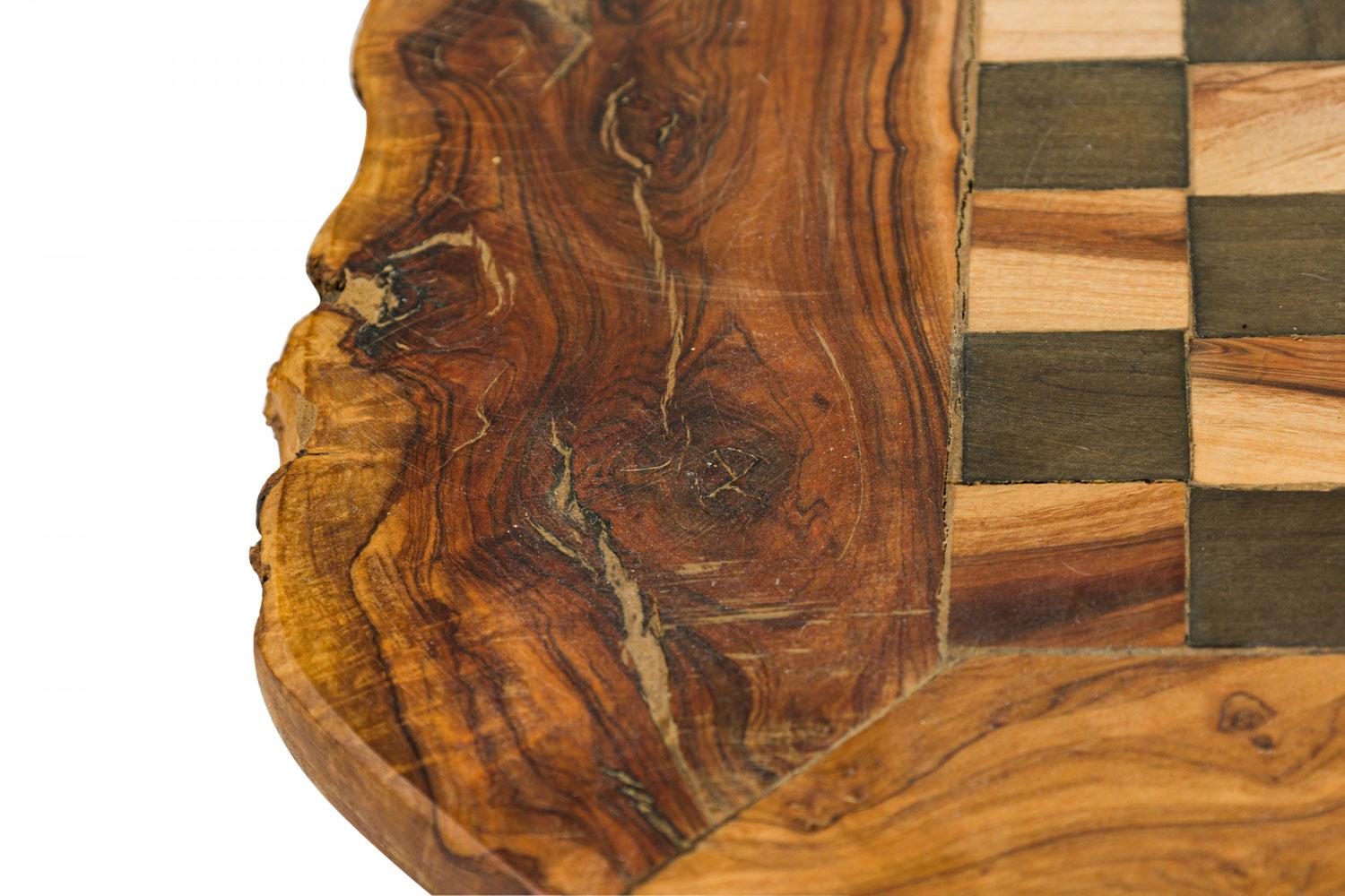 Rustic Adirondack Style Live Edge Wooden Game Board Chest en vente 10