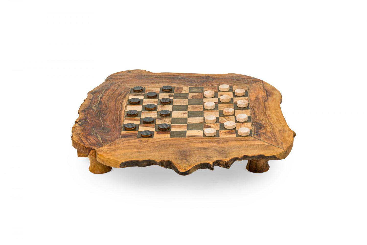 Rustic Adirondack Style Live Edge Wooden Game Board Chest en vente 1