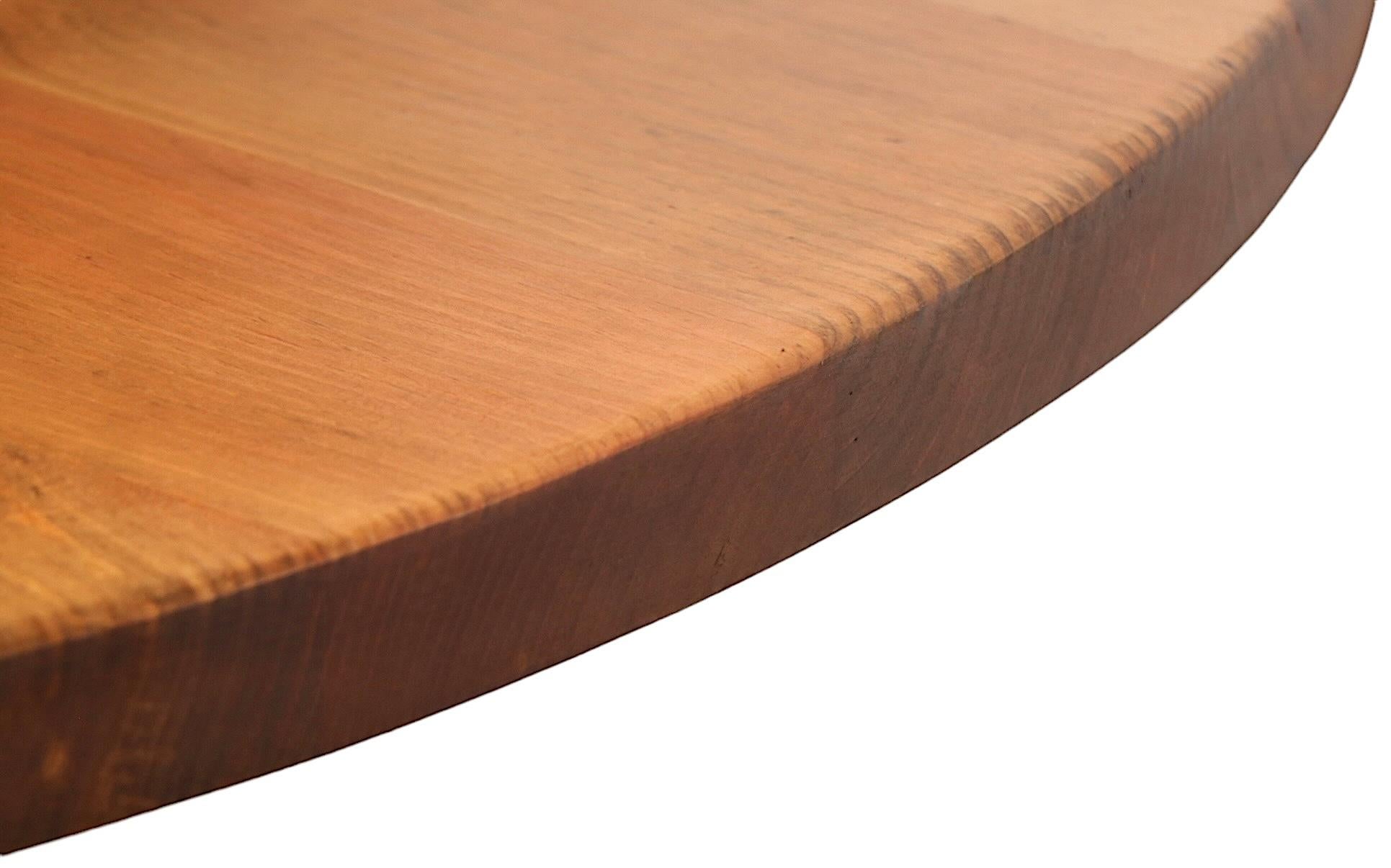 Table de salle à manger rustique de style Adirondack à piédestal en vieux pacanier, vers 2000/2020 en vente 3