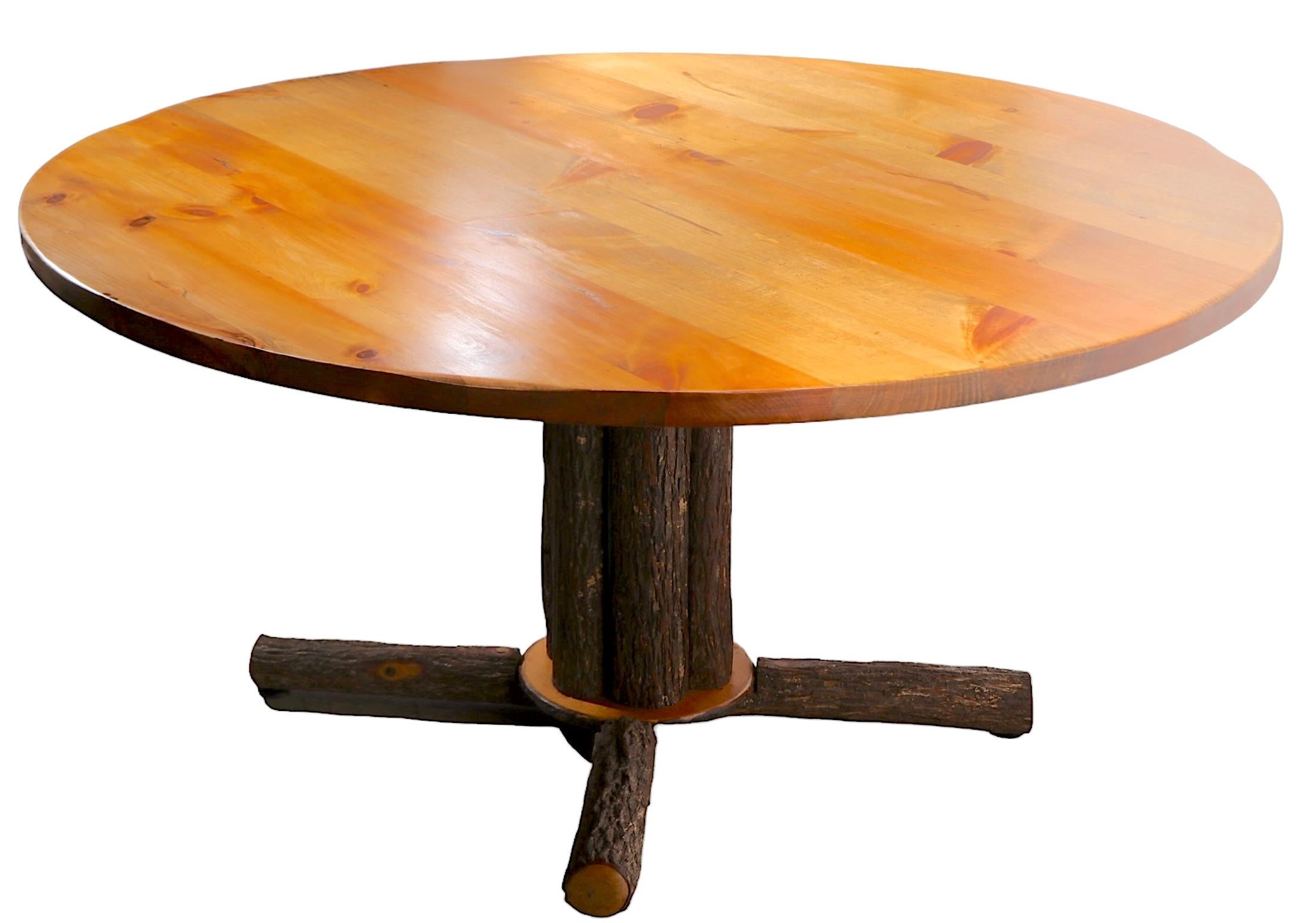 Rustikaler Esstisch im Adirondack-Stil mit altem Hickory-Sockel, 2000/2020