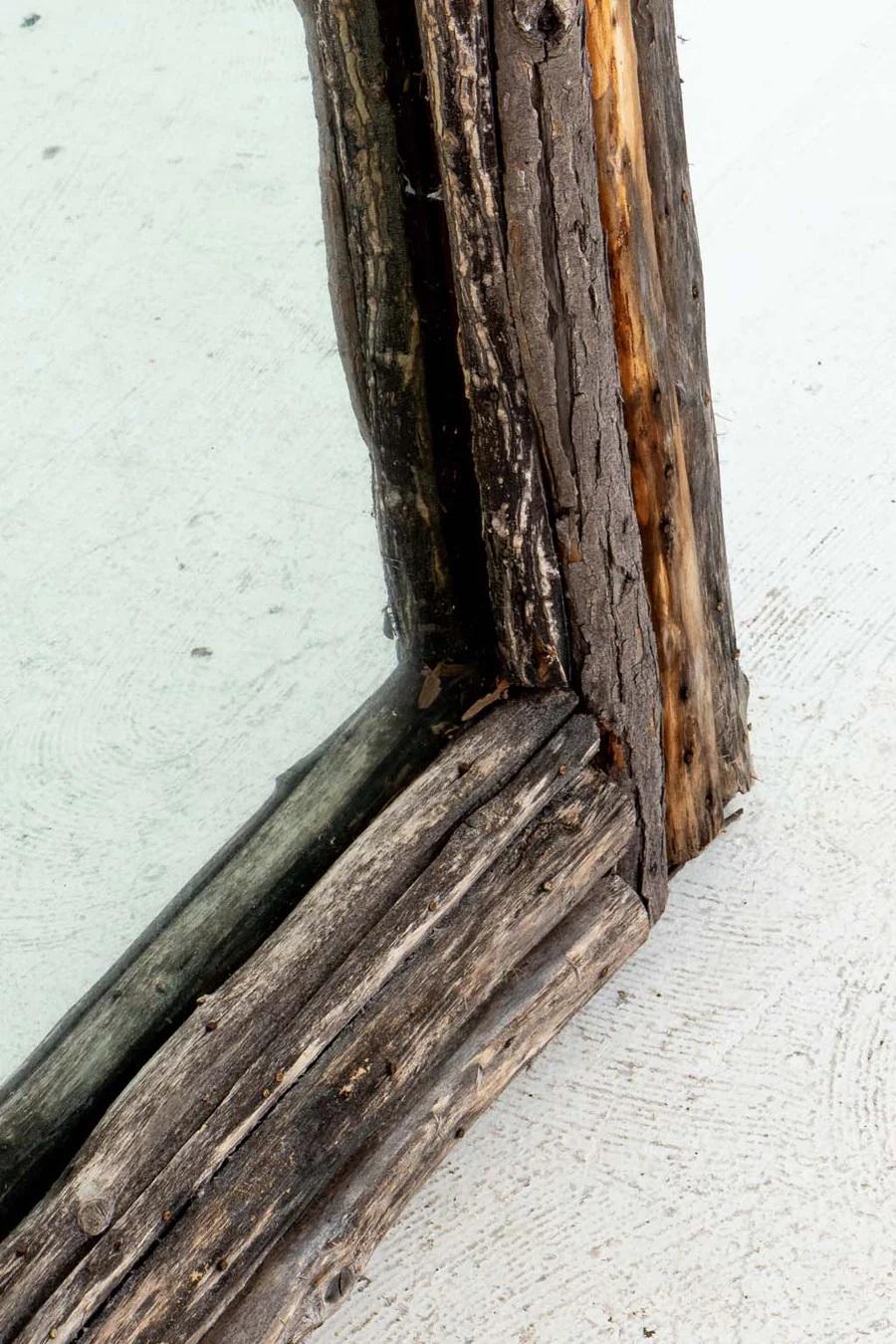 Rustic Adirondack Trumeau Mirror In Good Condition For Sale In New York, NY