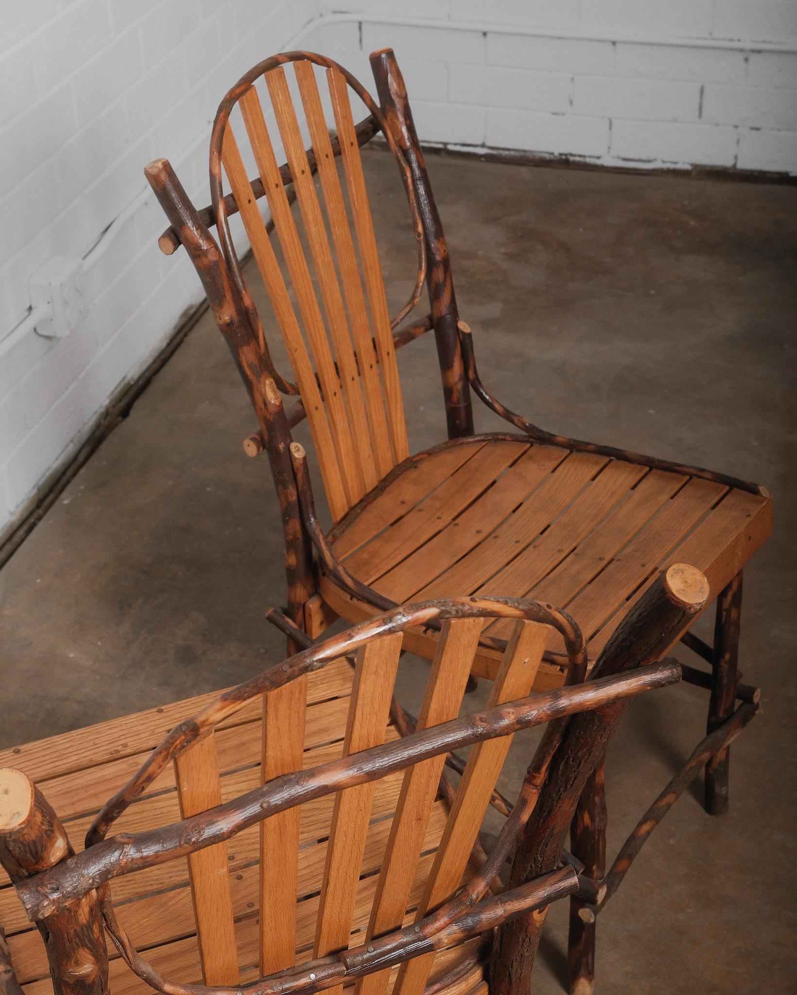 Rustic Amish Hickory Adirondack-Style Round Dining Table & Chair Set In Good Condition For Sale In High Point, NC