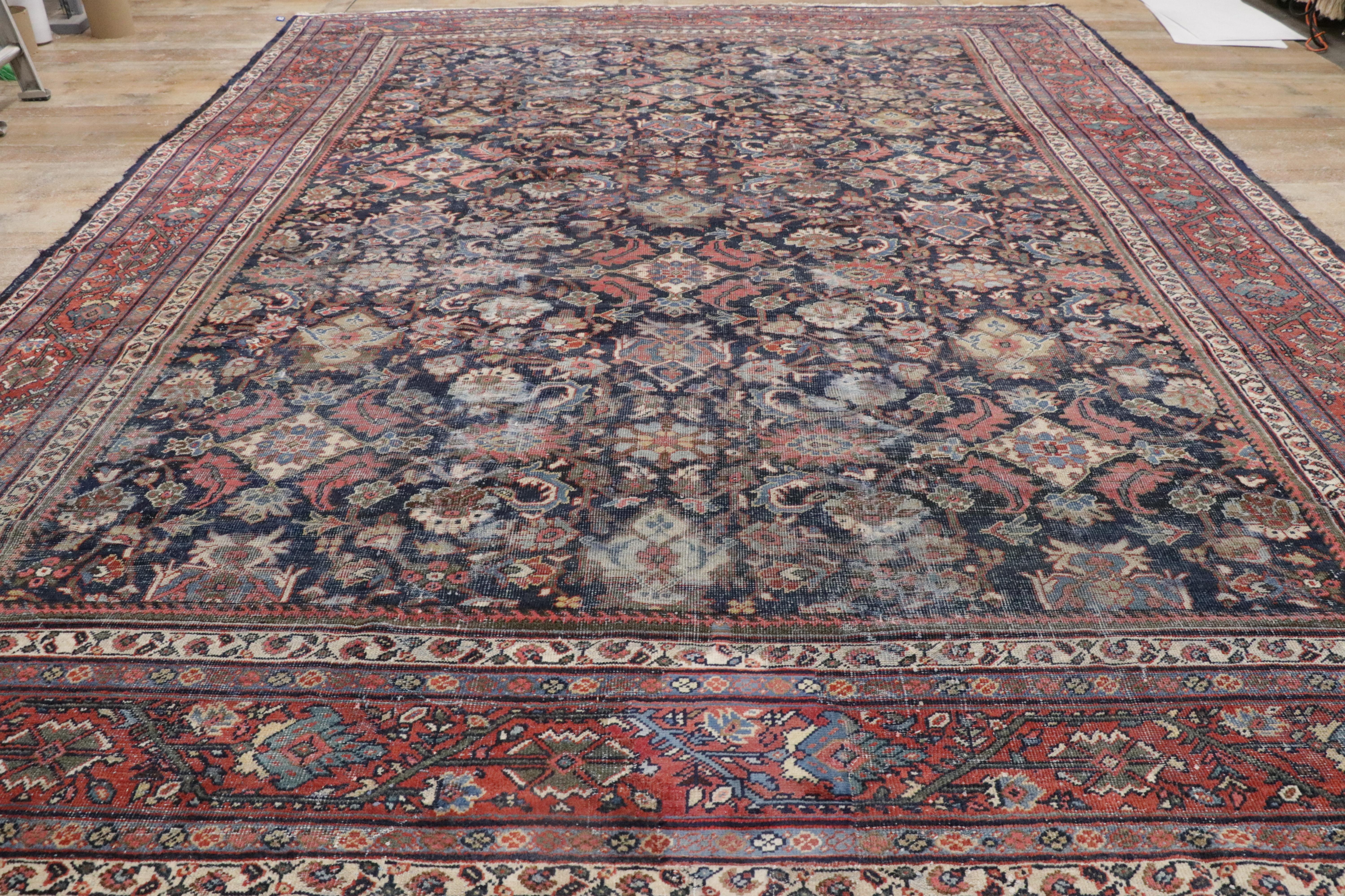 Antique Persian Mahal Rug with Modern Rustic Style For Sale 5