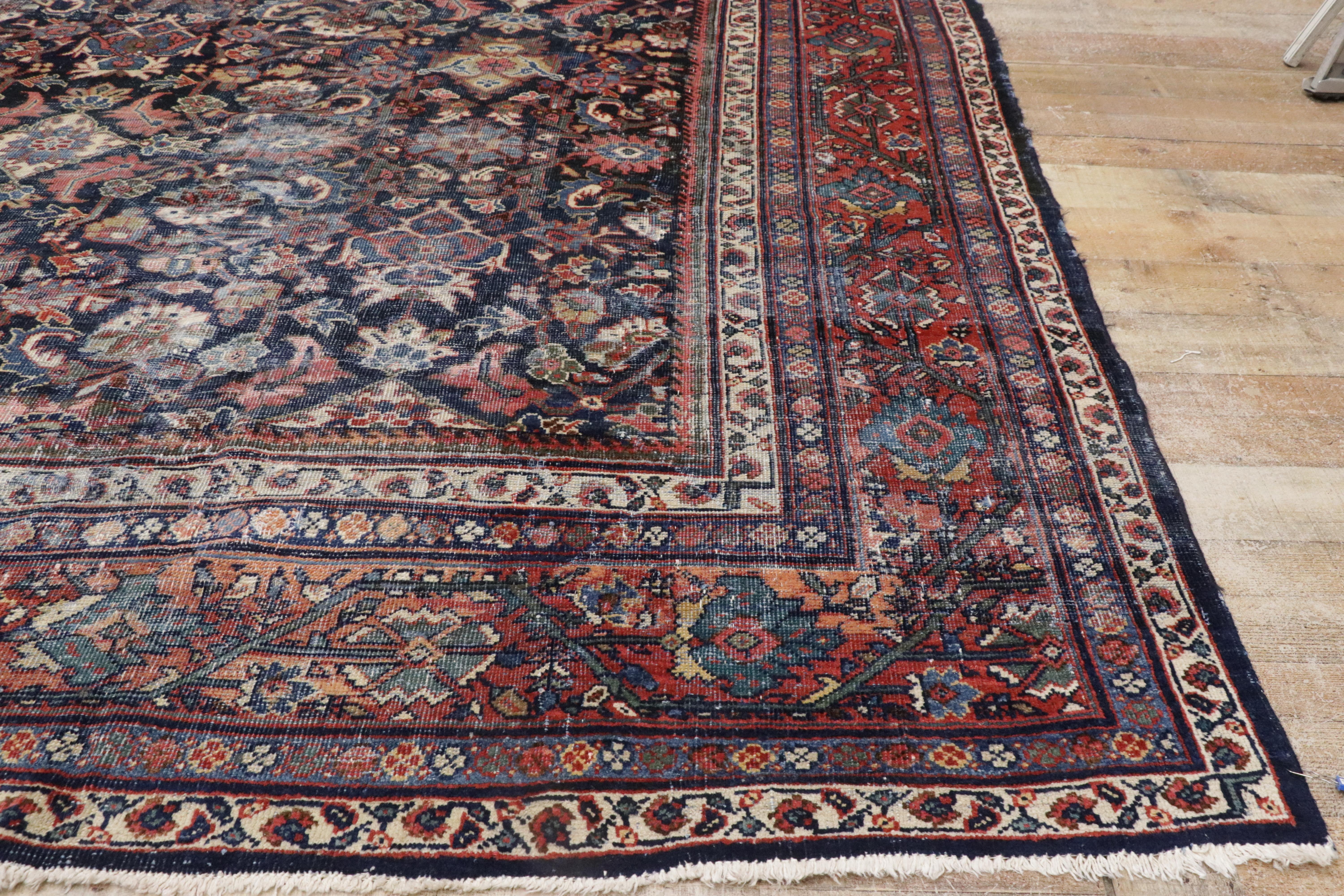 Antique Persian Mahal Rug with Modern Rustic Style For Sale 9