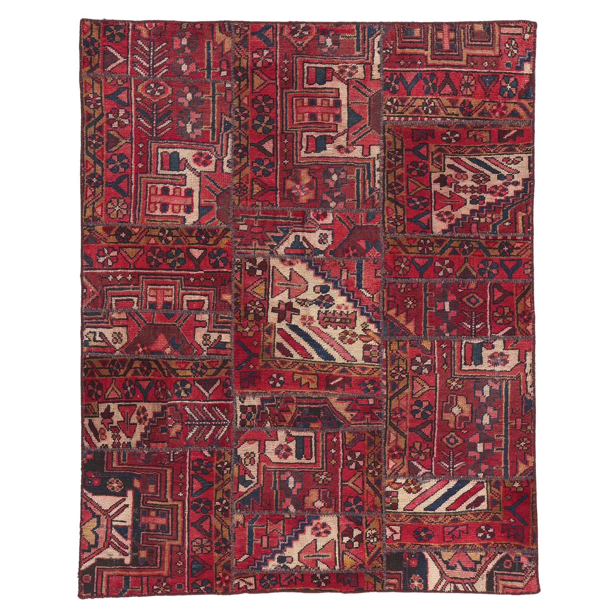 Tapis persan Bakhtiari vintage rustique et raffiné en patchwork en vente
