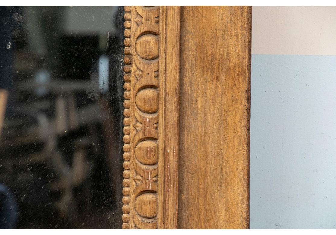 Rustikaler antiker architektonischer Spiegel im neoklassischen Stil (19. Jahrhundert) im Angebot