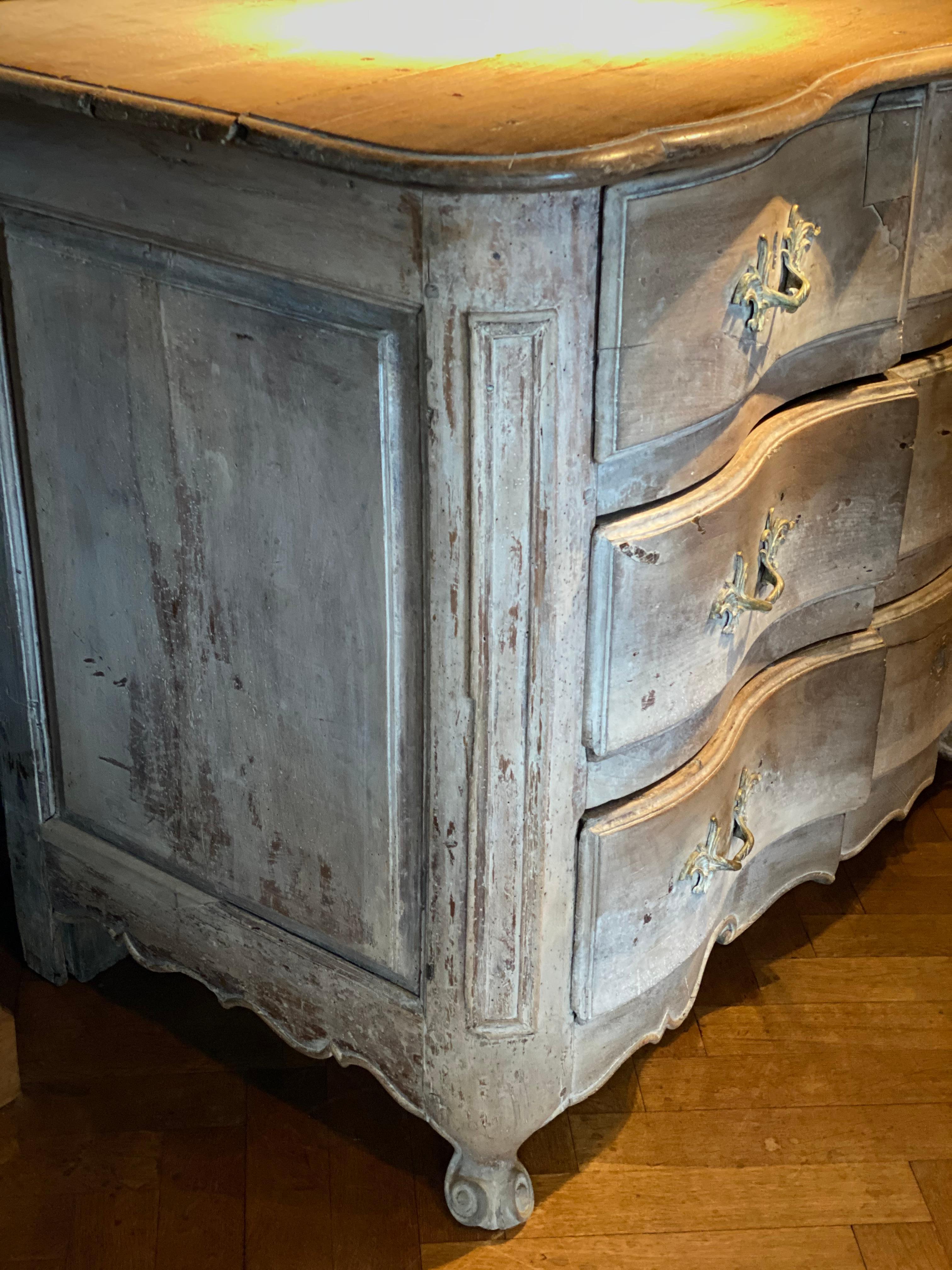 Rustic antique bleached French Commode For Sale 3