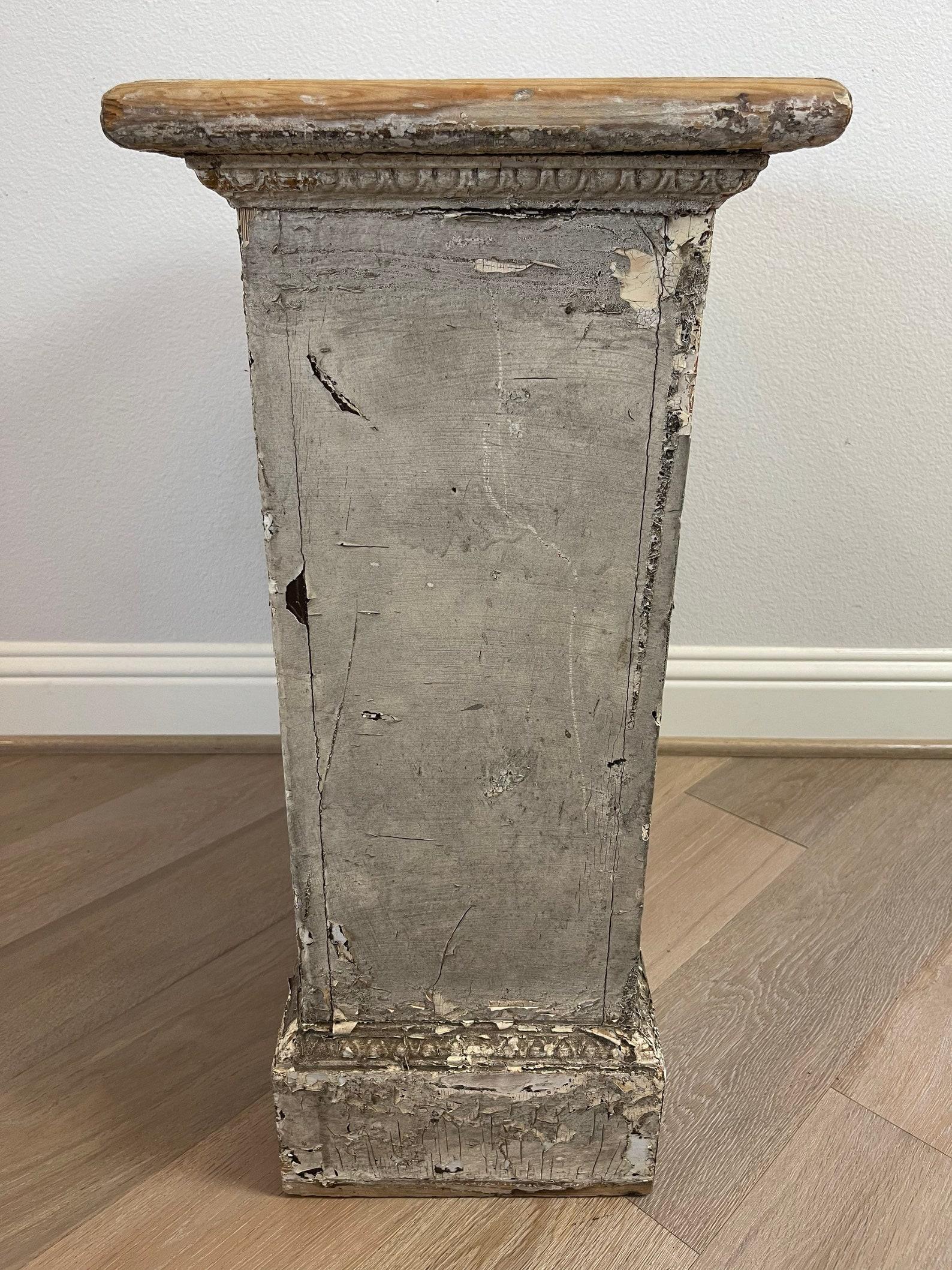 Rustic Antique Country Swedish Gustavian Distressed Painted Pine Stand  For Sale 2