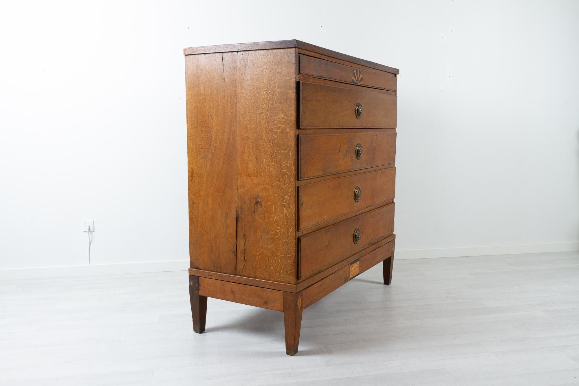 Rustic Antique Danish Empire Chest of Drawers, ca. 1810 In Distressed Condition In Asaa, DK
