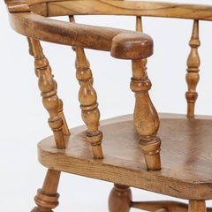 Rustic Antique English Countryhouse Captain Armchair