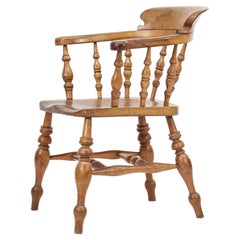 Rustic Antique English Countryhouse Captain Armchair