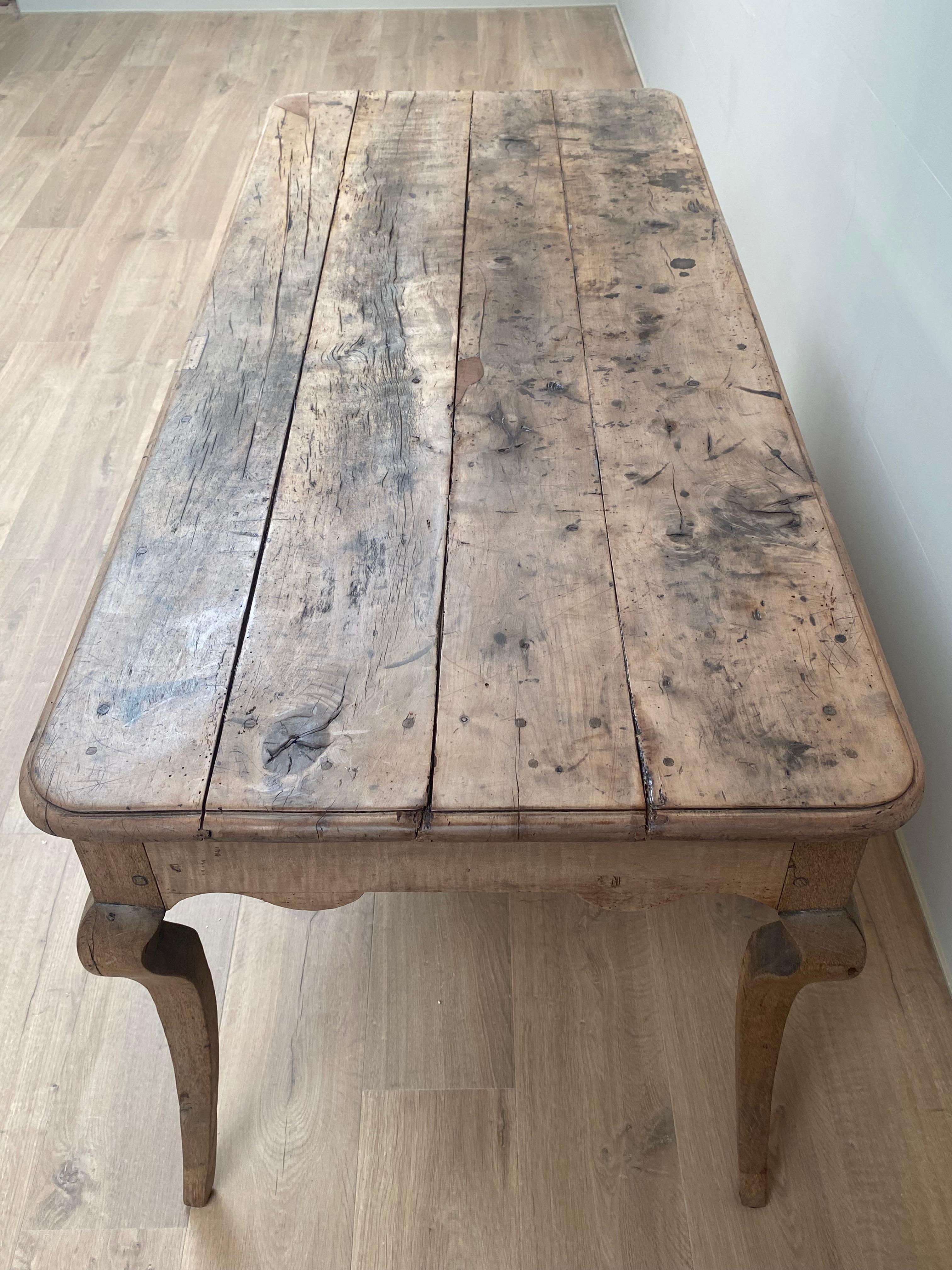Rustic Antique French Rectangular Table in Oak and Walnut 3
