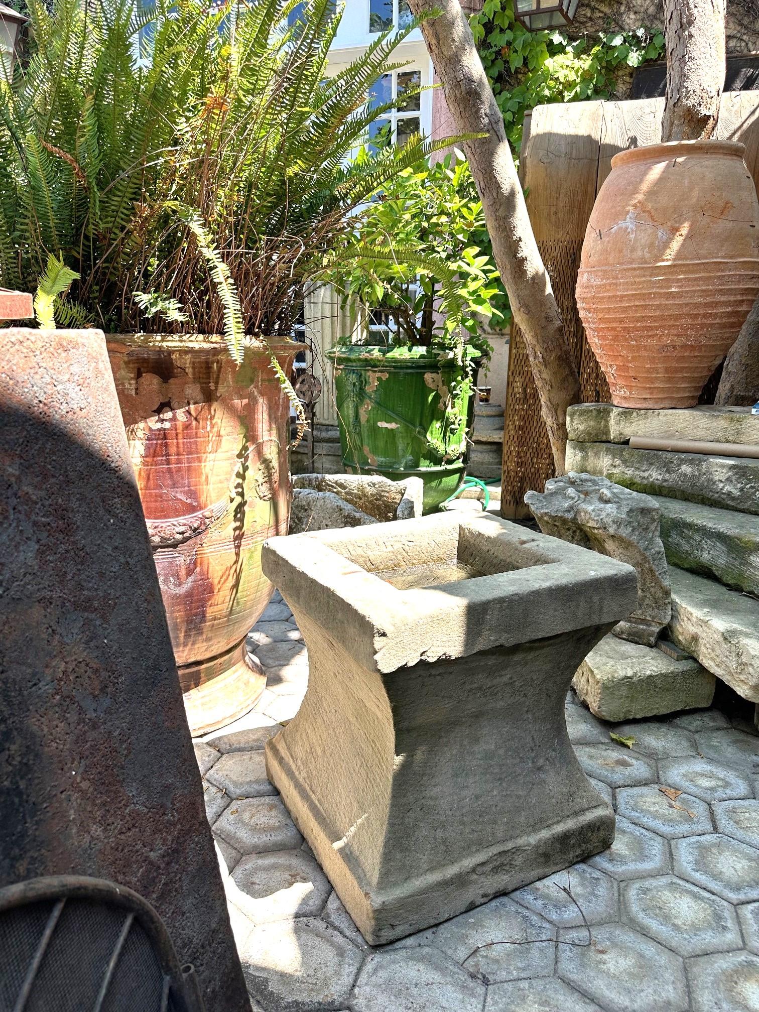 Rustic Antique Hand Carved Stone Birdbath Center Fountain Basin Sink Container For Sale 1