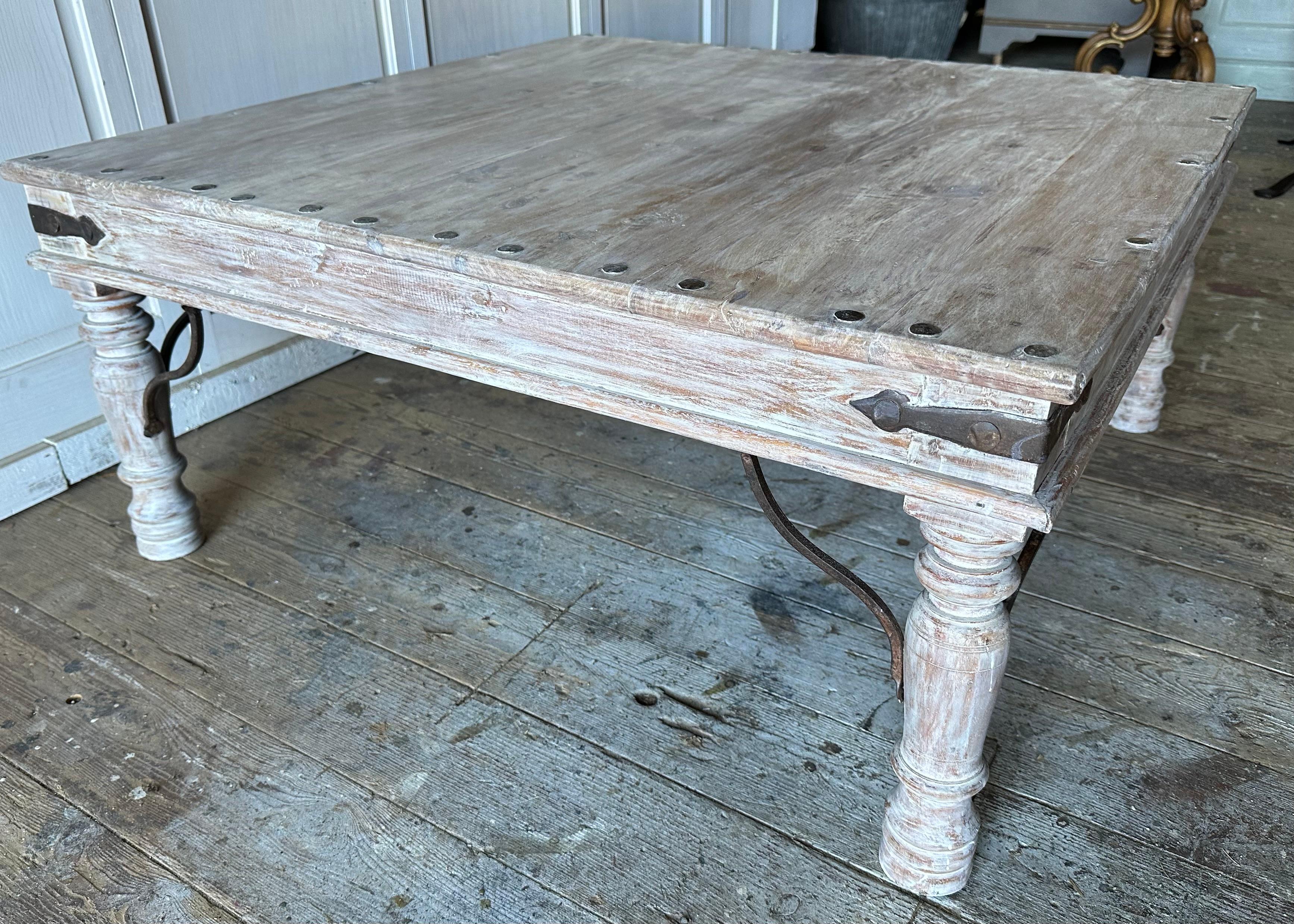 Anglo-Indian Rustic Antique Indian White Washed Coffee Table with Baluster Legs For Sale