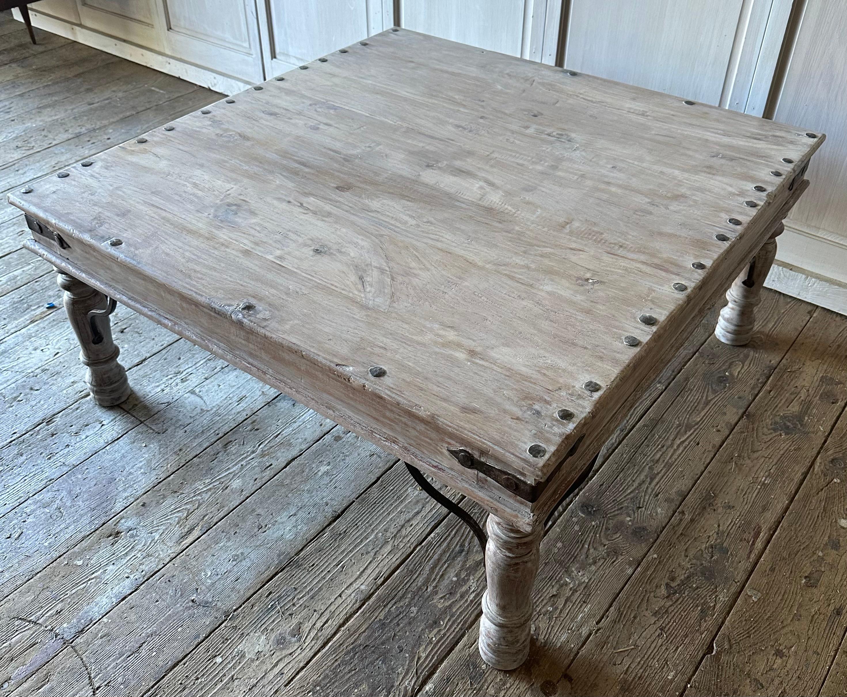 19th Century Rustic Antique Indian White Washed Coffee Table with Baluster Legs For Sale