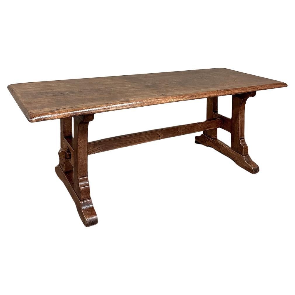 Table de salle à manger rustique ancienne en chêne avec tréteau en vente