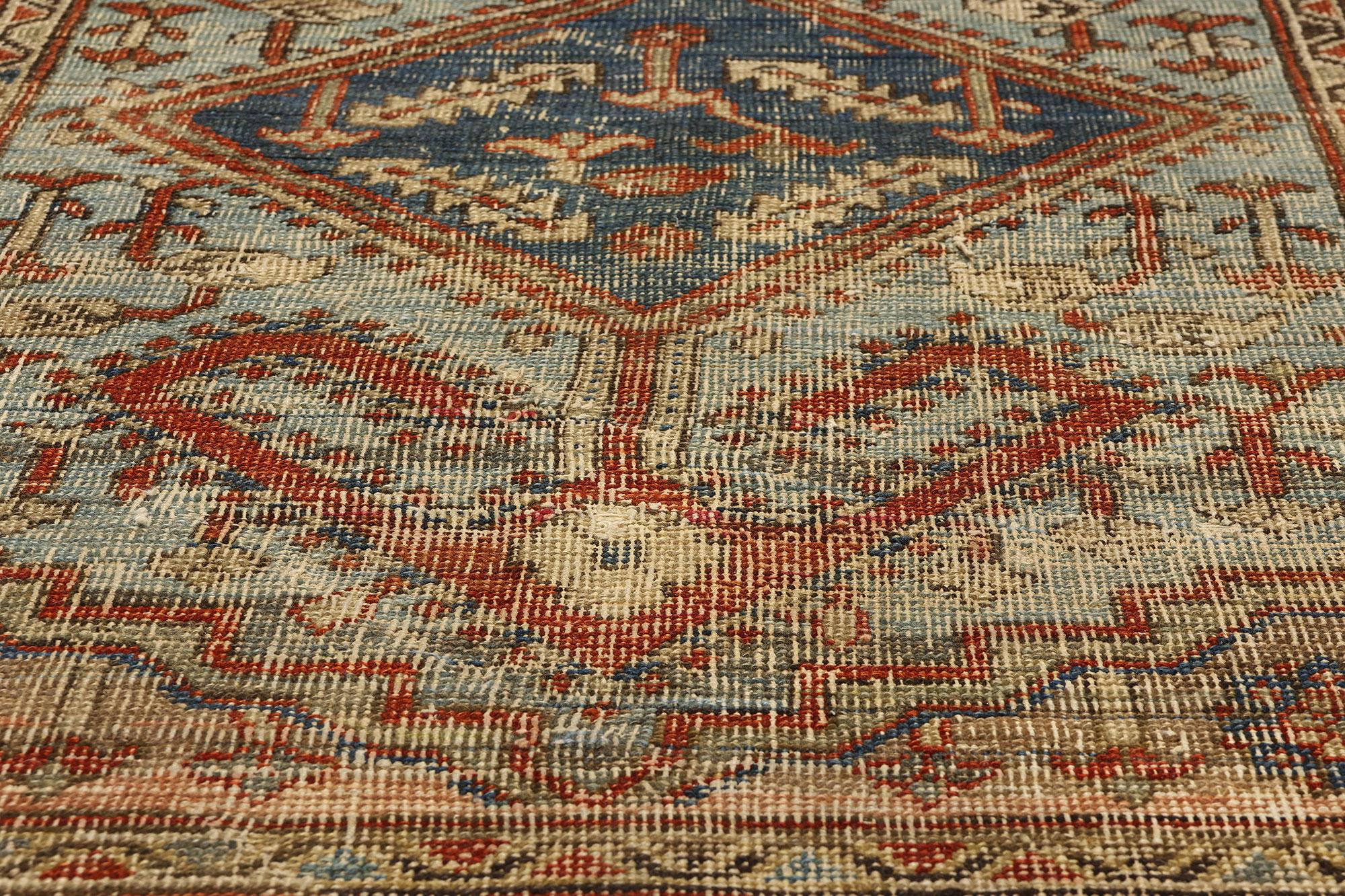  Rustikaler antiker persischer Bakshaish-Teppich im Zustand „Starke Gebrauchsspuren“ im Angebot in Dallas, TX