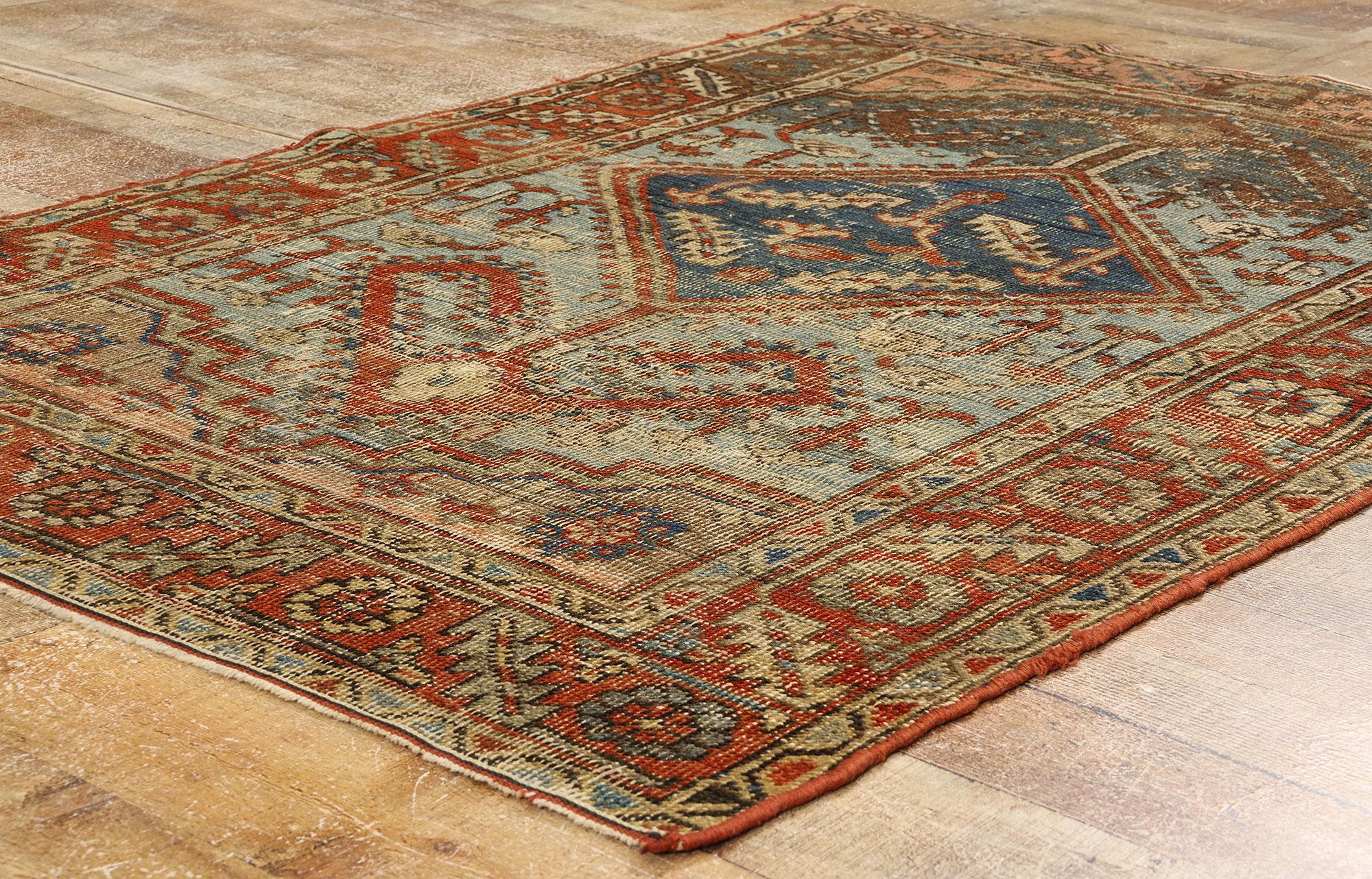  Rustikaler antiker persischer Bakshaish-Teppich (Wolle) im Angebot