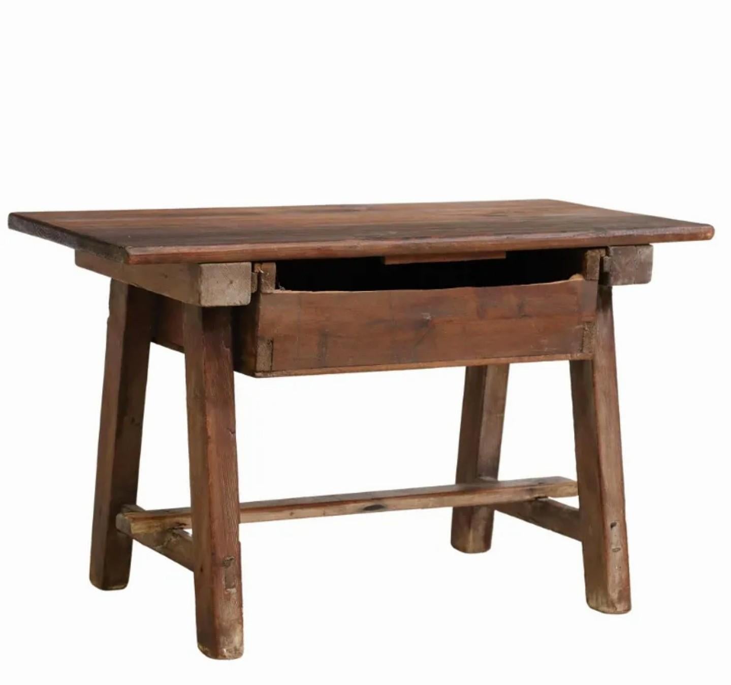 Bois Table de travail espagnole ancienne et rustique de style baroque colonial 