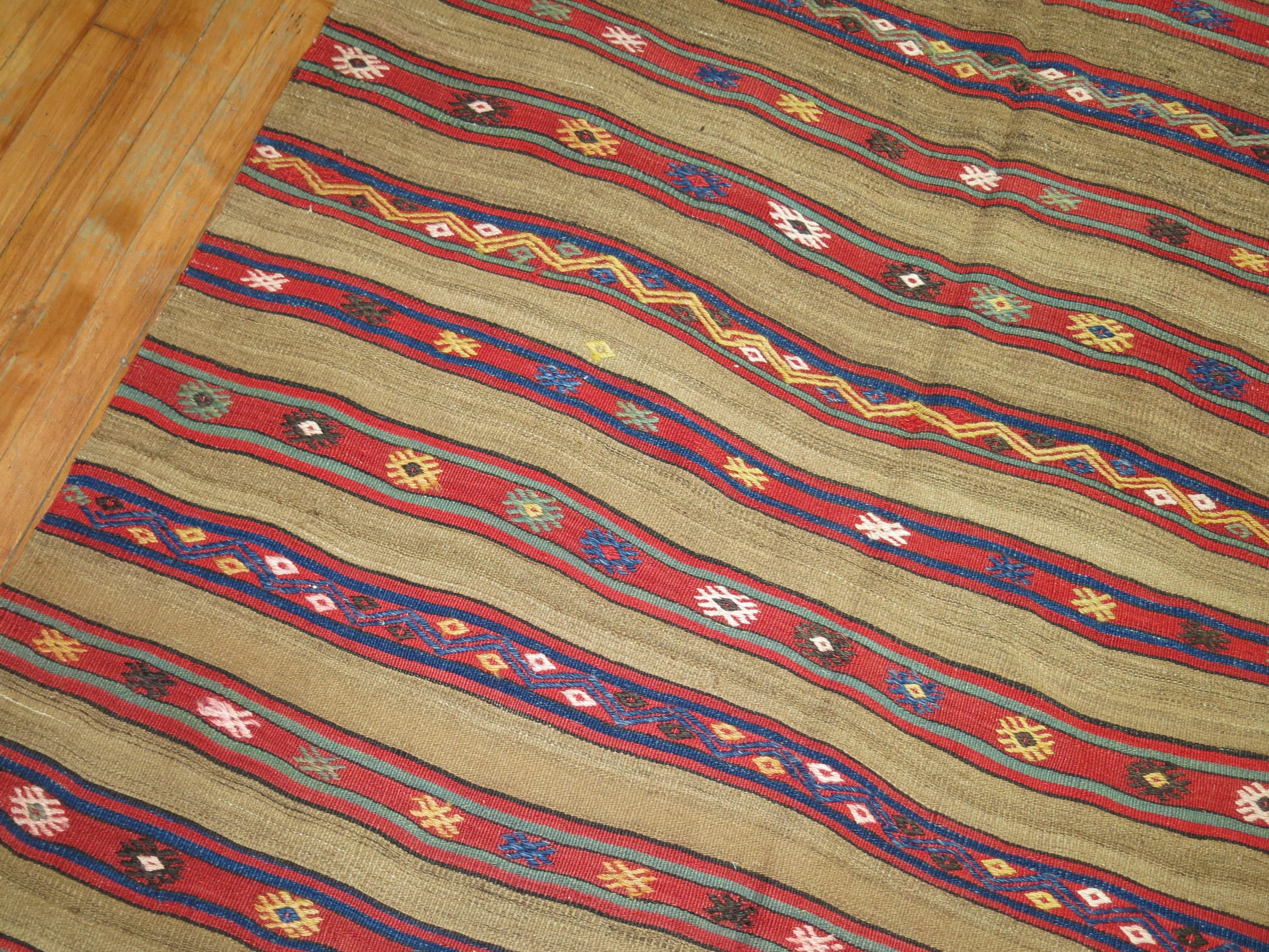 Rustic Antique Turkish Kilim In Good Condition For Sale In New York, NY