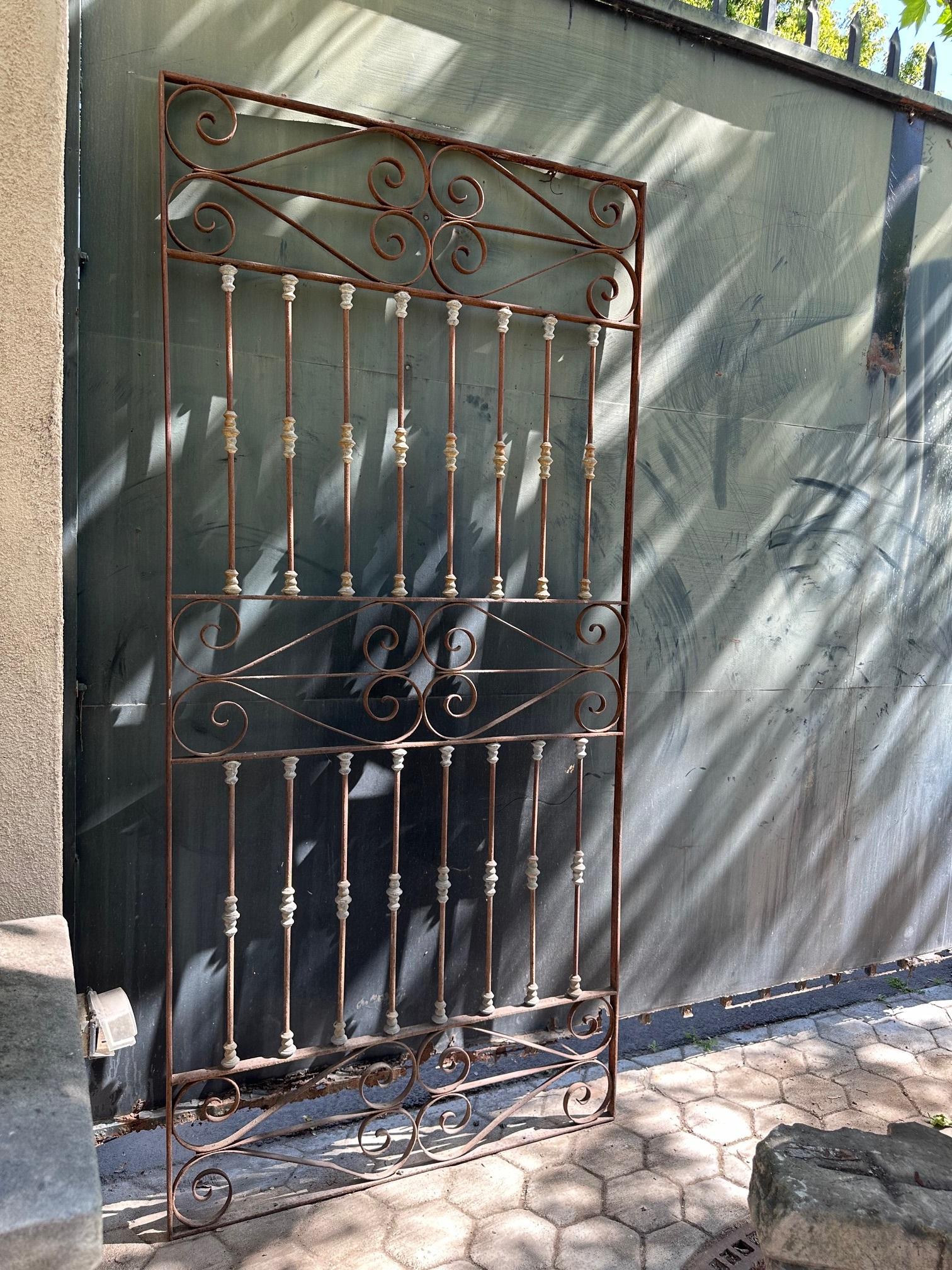 French Rustic Antique Wrought Iron Driveway Garden Entrance Metal Gate for portal entry For Sale