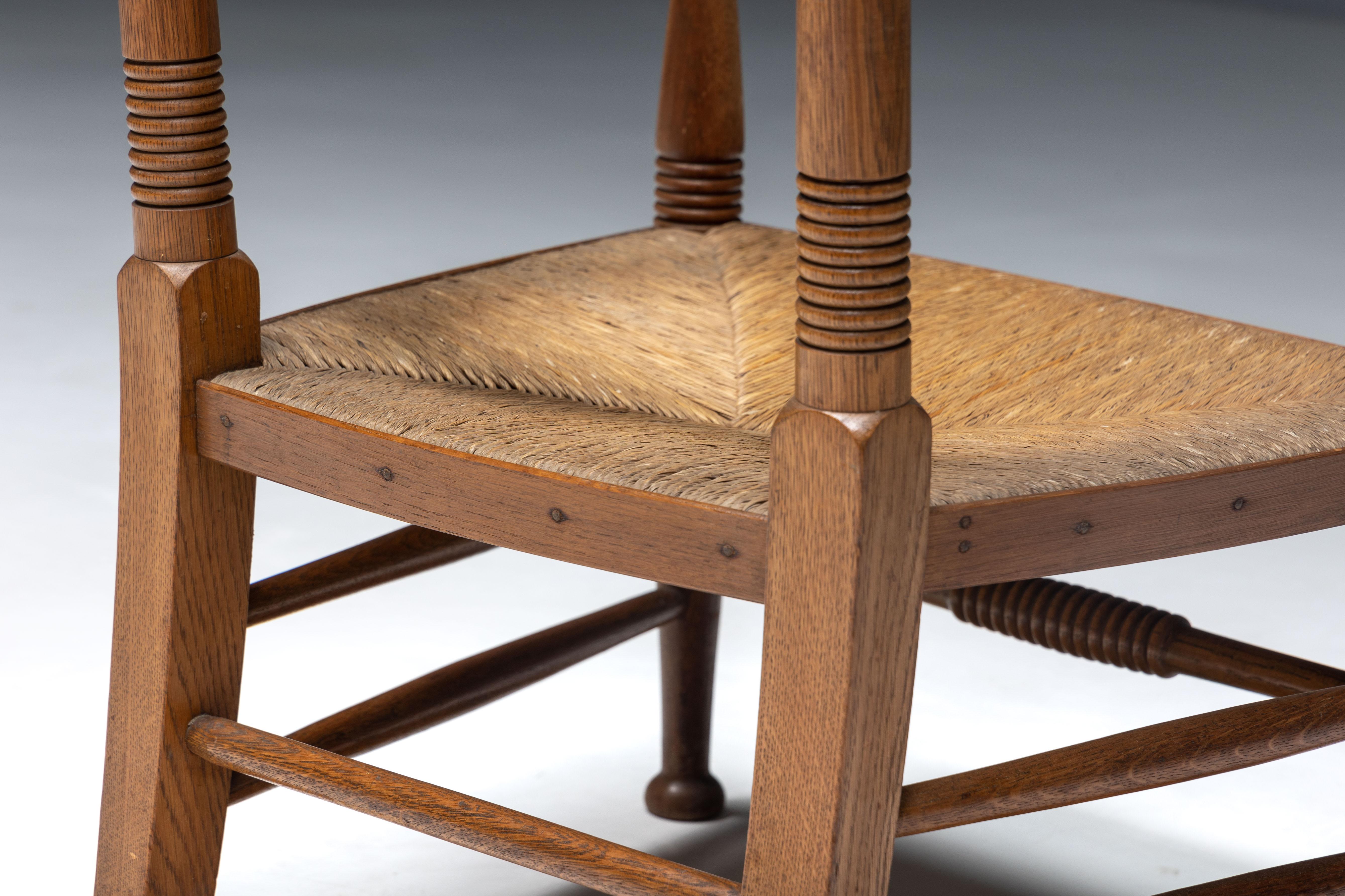 Rustikaler Sessel aus massiver Eiche und Stroh, Vereinigtes Königreich, 1900er Jahre im Angebot 3