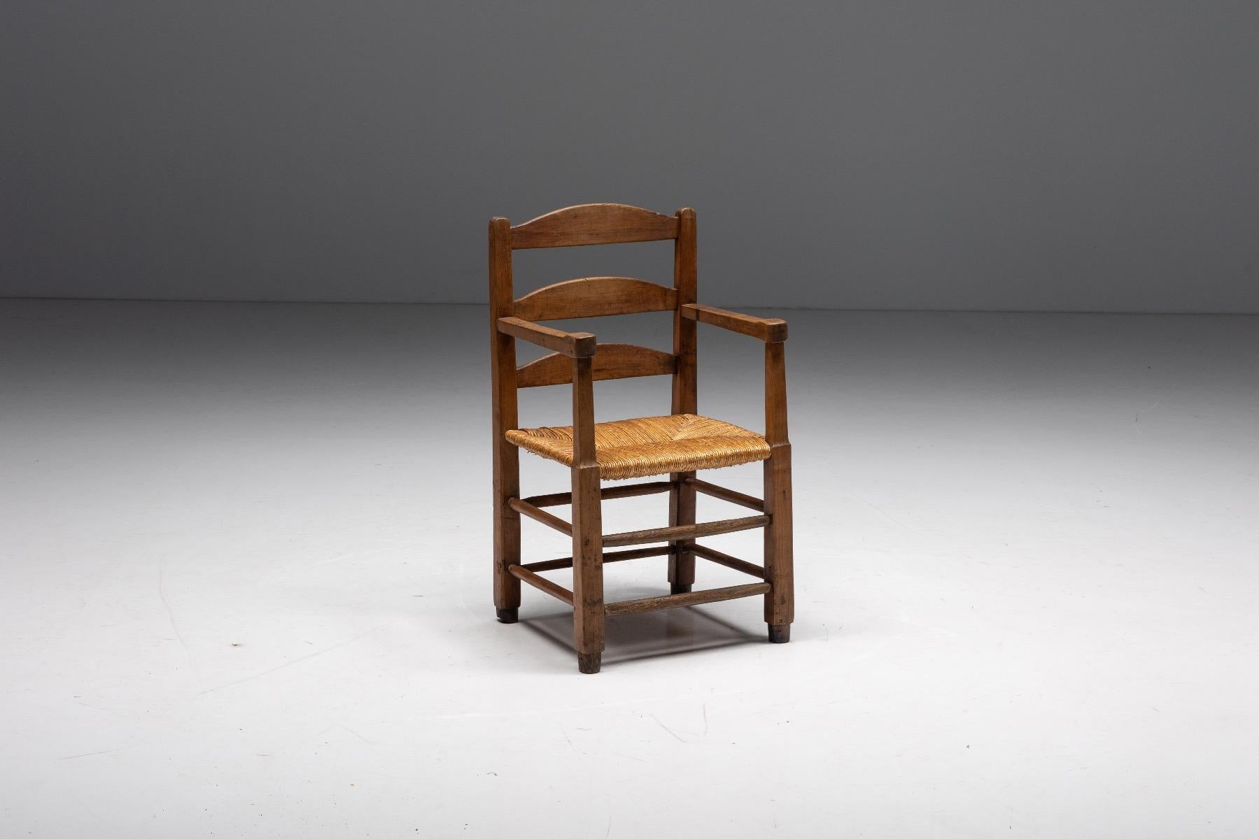 Rustikaler Sessel aus Massivholz und Stroh, Frankreich, 1940er Jahre im Angebot 3