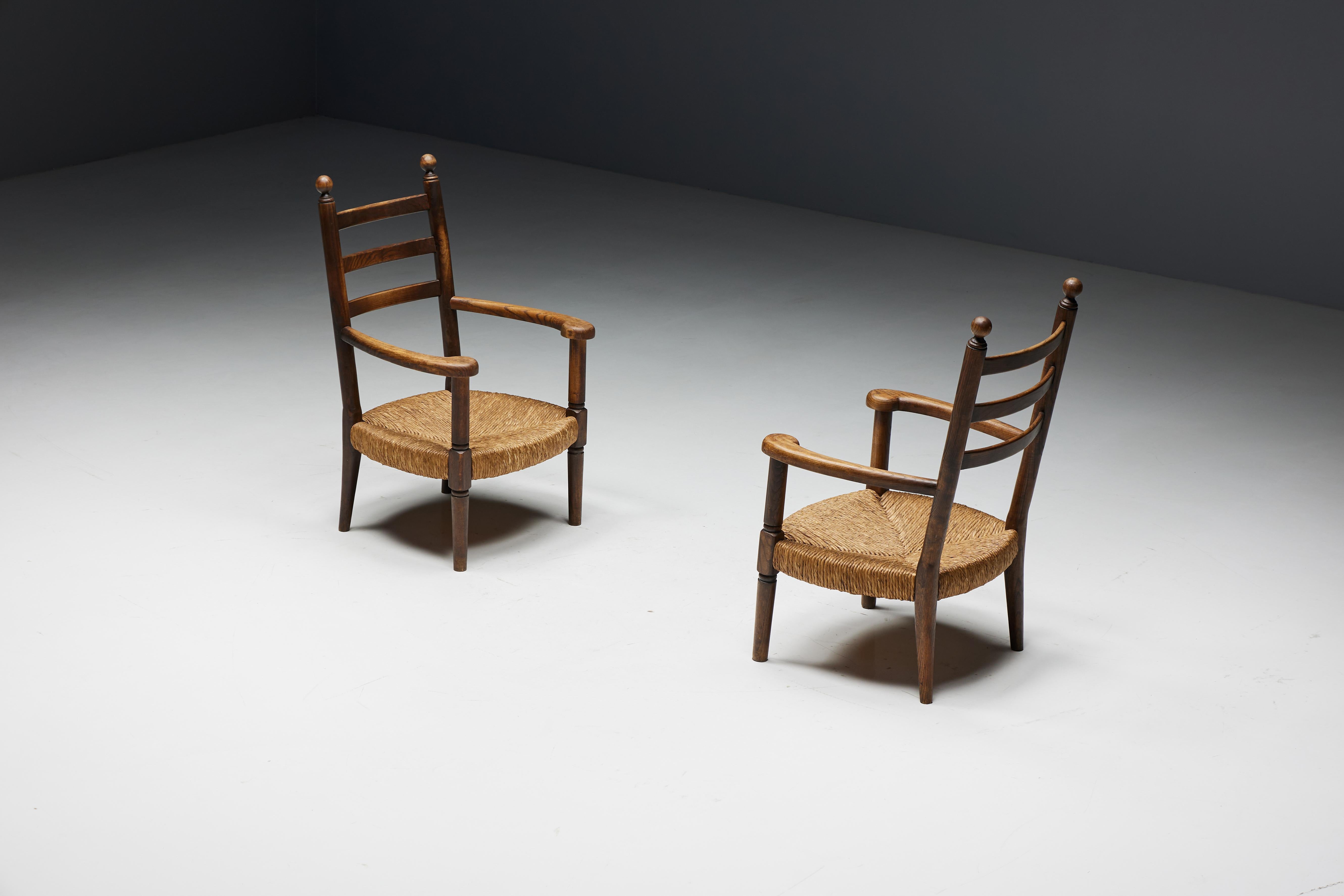 Rustikaler Sessel aus Holz und Stroh, Frankreich, 1900er Jahre im Zustand „Hervorragend“ in Antwerp, BE