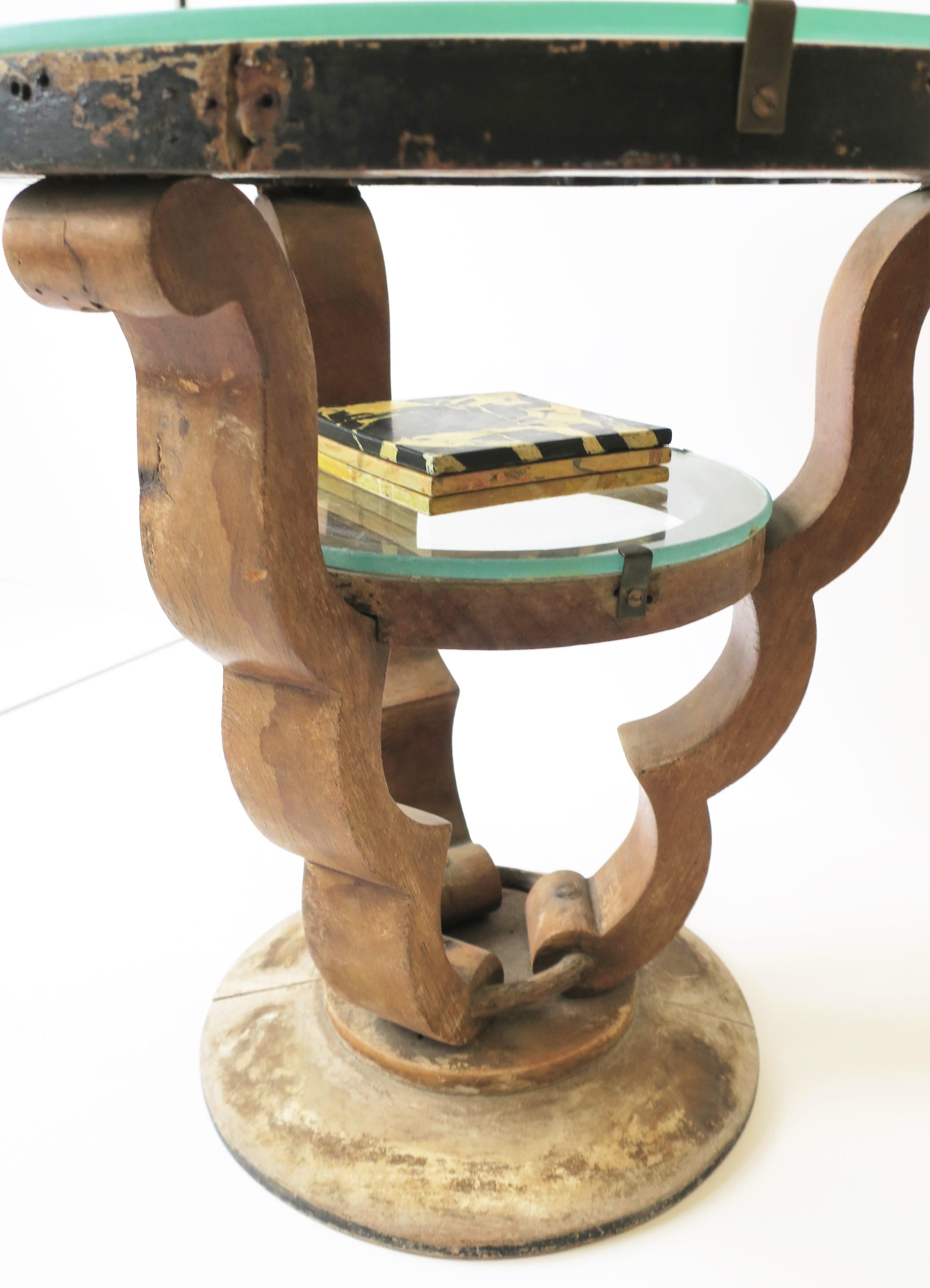 Art Deco Rustic Wood Gueridon Side Drinks Table  For Sale 7