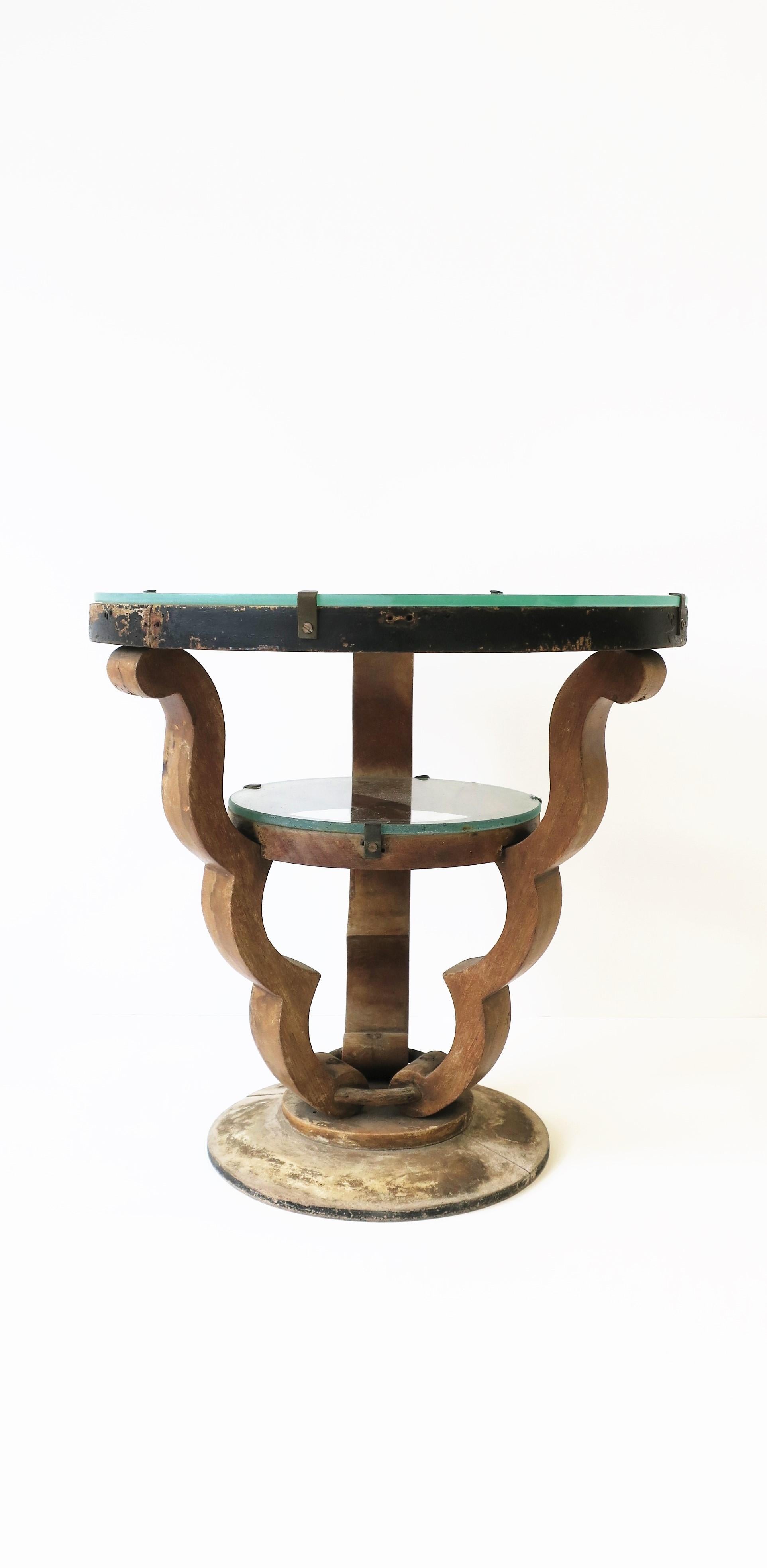 Art Deco Rustic Wood Gueridon Side Drinks Table  In Good Condition For Sale In New York, NY