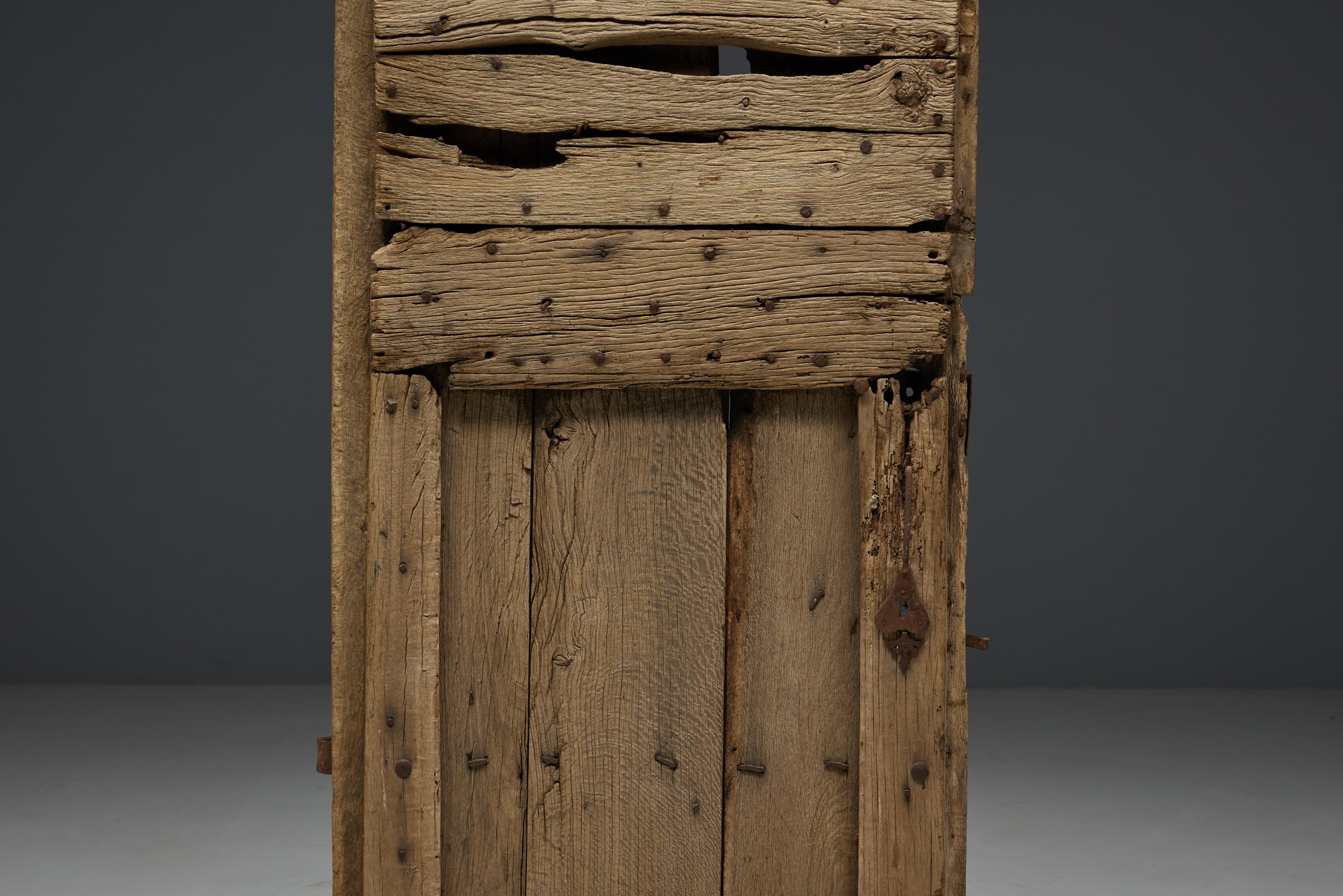Rustic Art Populaire Doors, France, 18th Century For Sale 5