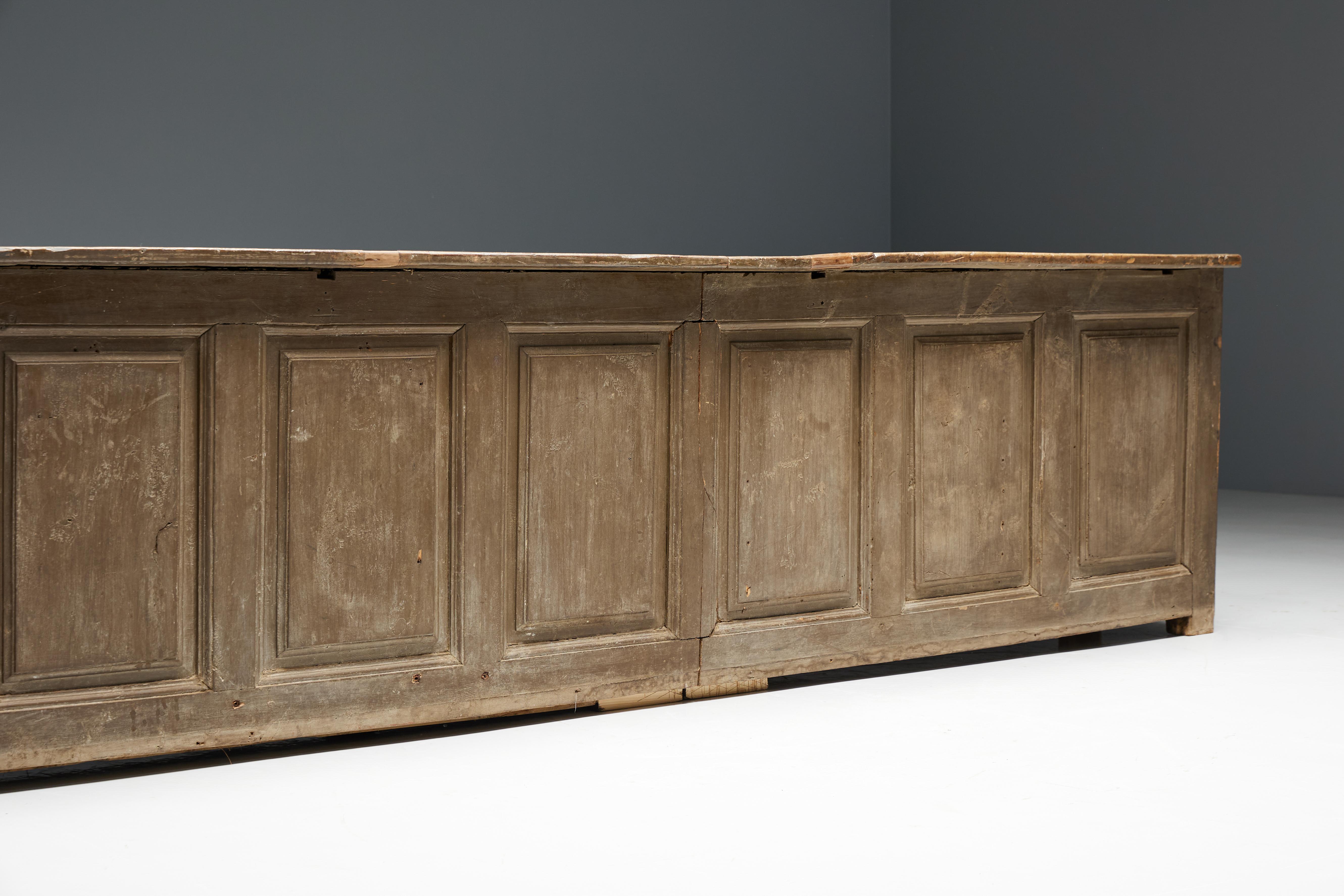 Rustic Art Populaire Freestanding Bar Counter, France, 19th Century For Sale 9