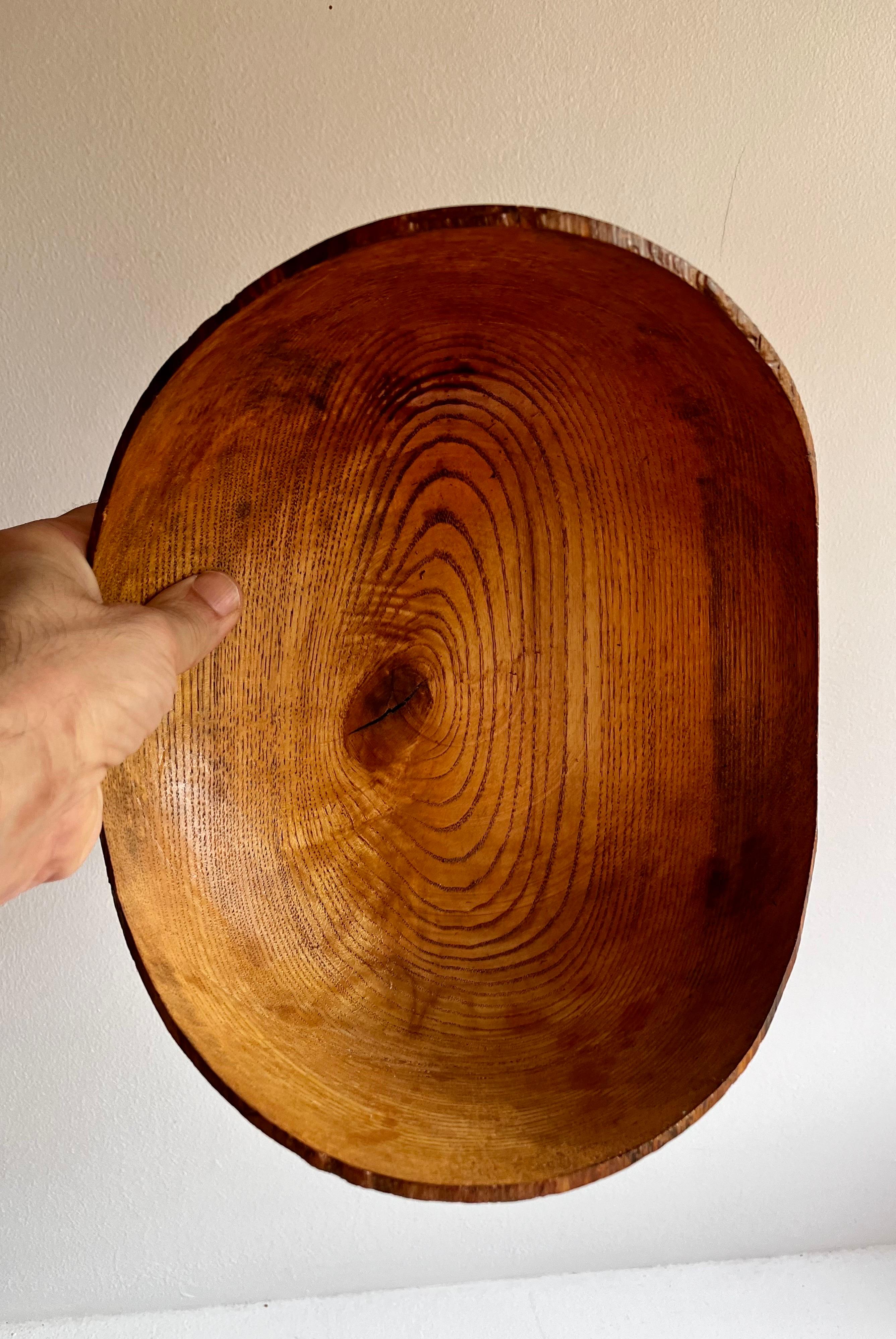 Rustic Ash Wood Bowl with Natural Edge In Good Condition For Sale In Philadelphia, PA
