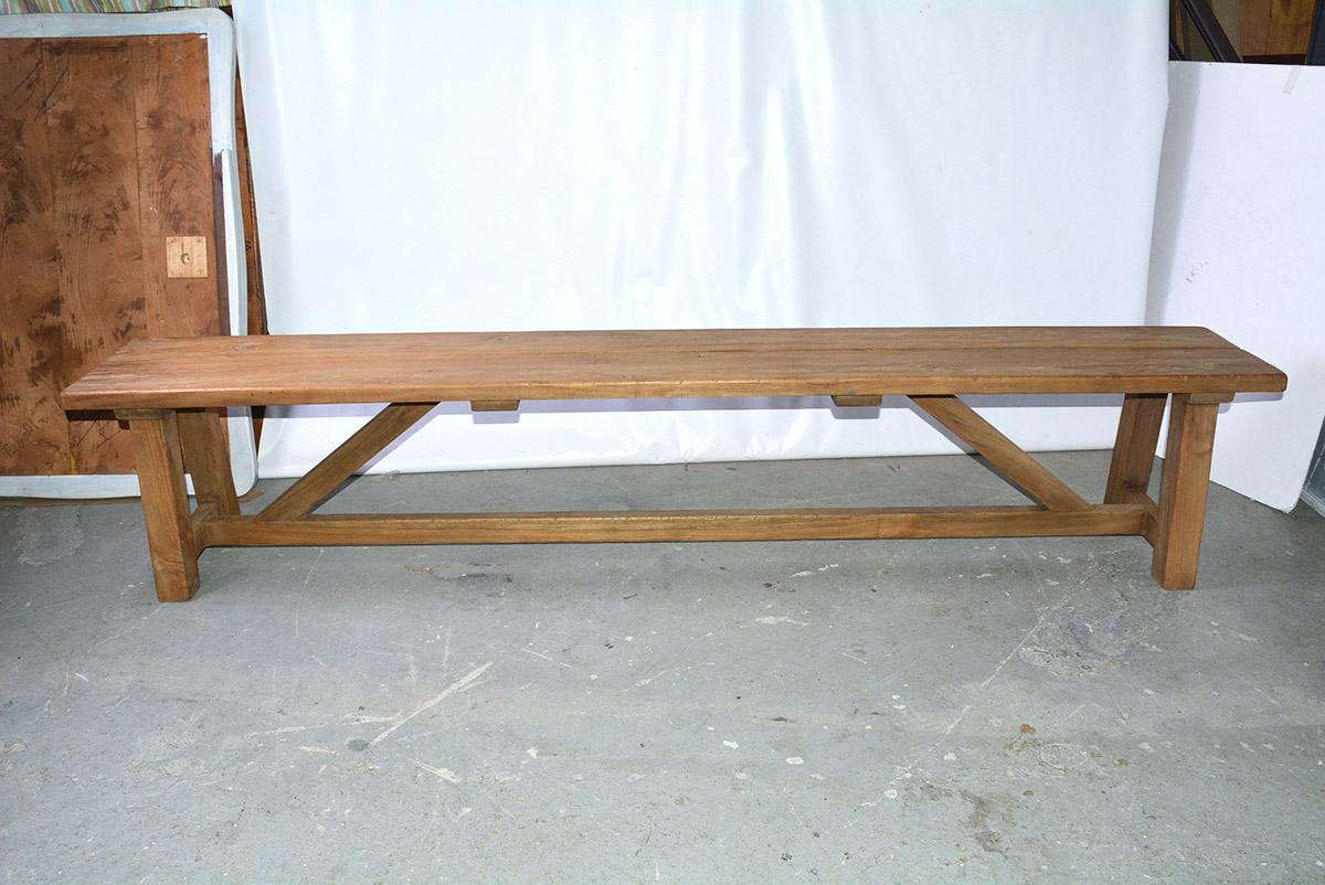 Country Banc/table basse asiatique rustique en bois de teck - Paire disponible en vente
