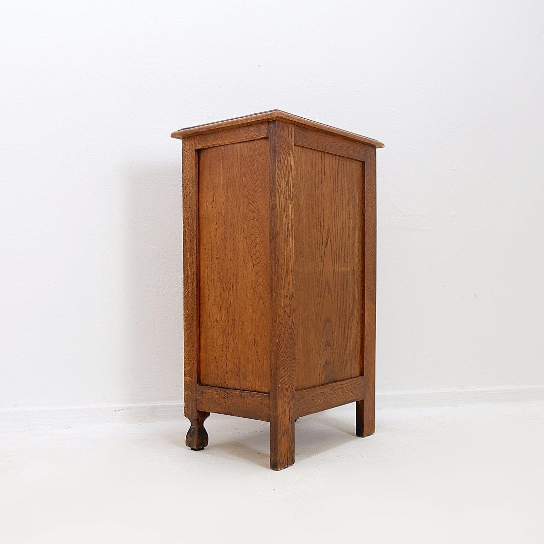 Rustic Bedside cabinet / Small Storage Cupboard - 20thC For Sale 5