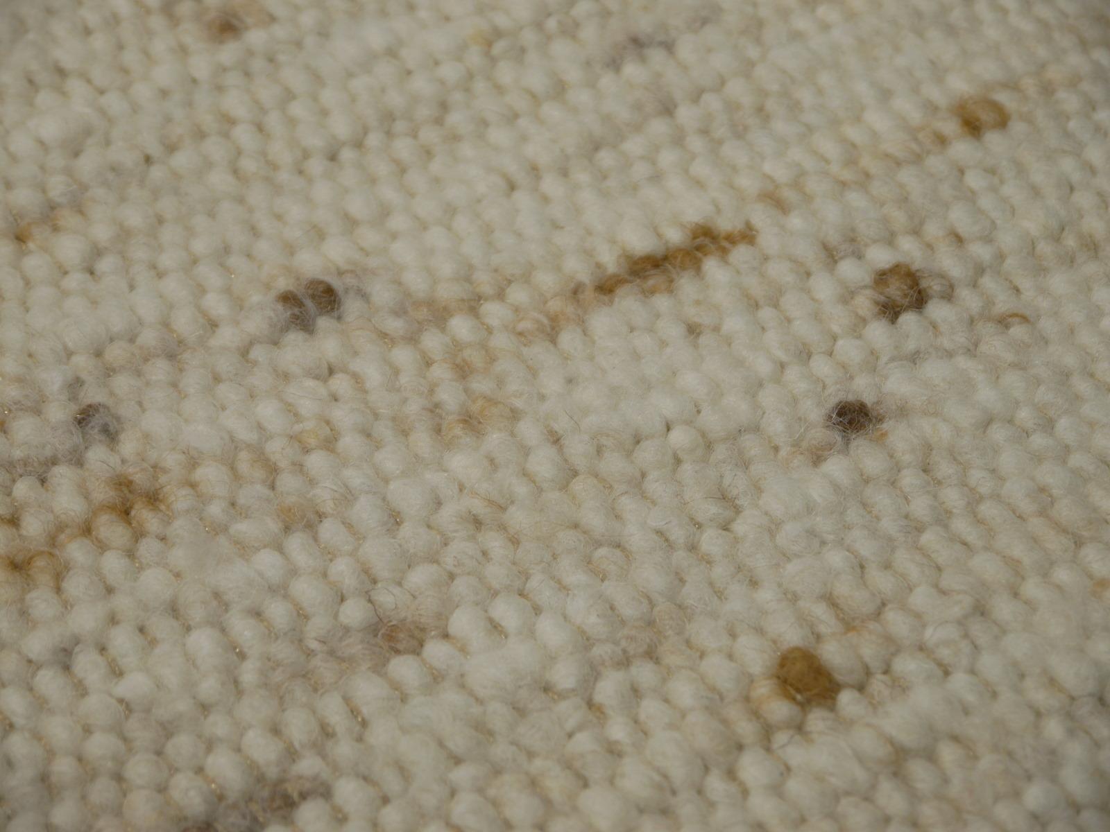 Rustic Beige Kilim Rug Wool Flat Hand-Woven European Carpet by Djoharian Design For Sale 7