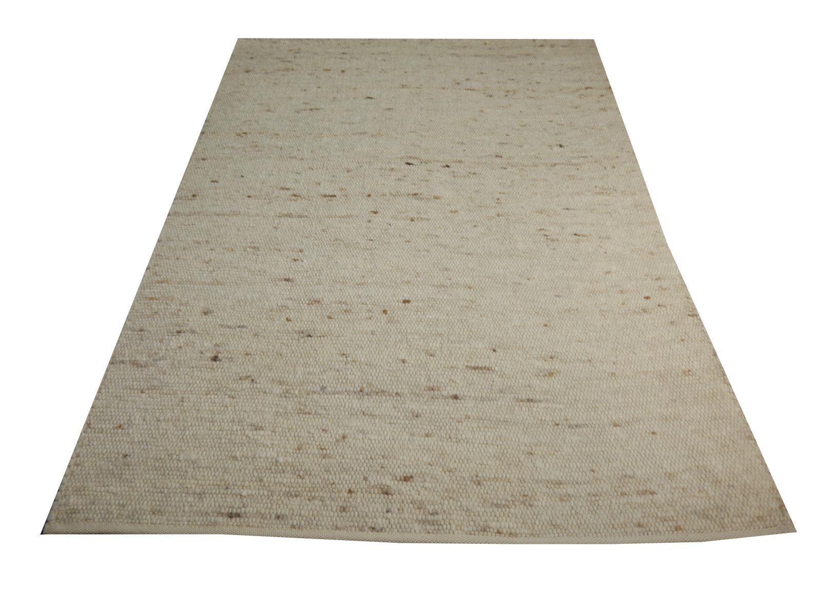 European Kilim rug hand-woven carpet
Rustic Beige Kilim Rug Wool Flat Hand-Woven European Carpet by Djoharian Design
Marble Kilim rugs are made in Europe / Hungary. It is a long tradition in many countries between Poland and the Balkans to make