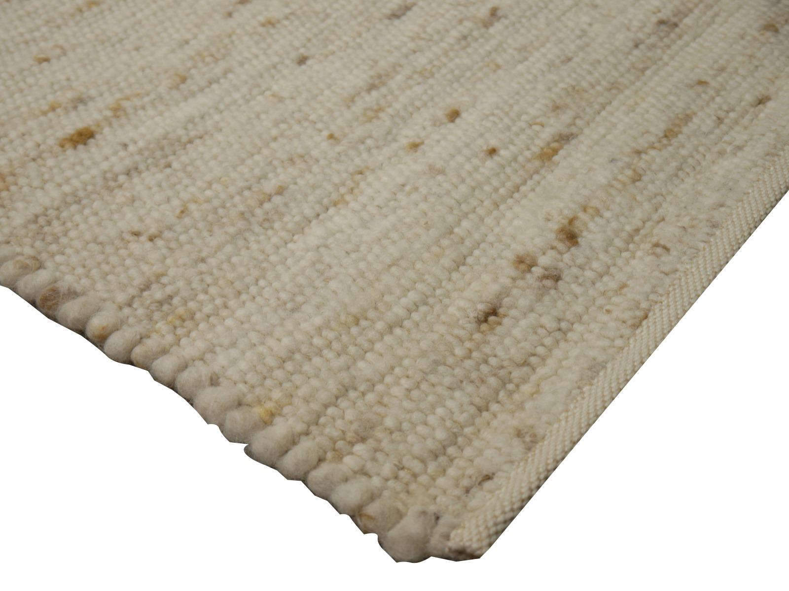 Rustic Beige Kilim Rug Wool Flat Hand-Woven European Carpet by Djoharian Design For Sale 1