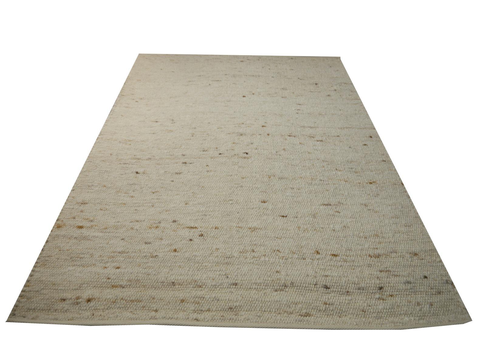 Flacher handgewebter europäischer Teppich aus Wolle von Djoharian Design, Rustikaler beiger Kelim-Teppich im Angebot 1