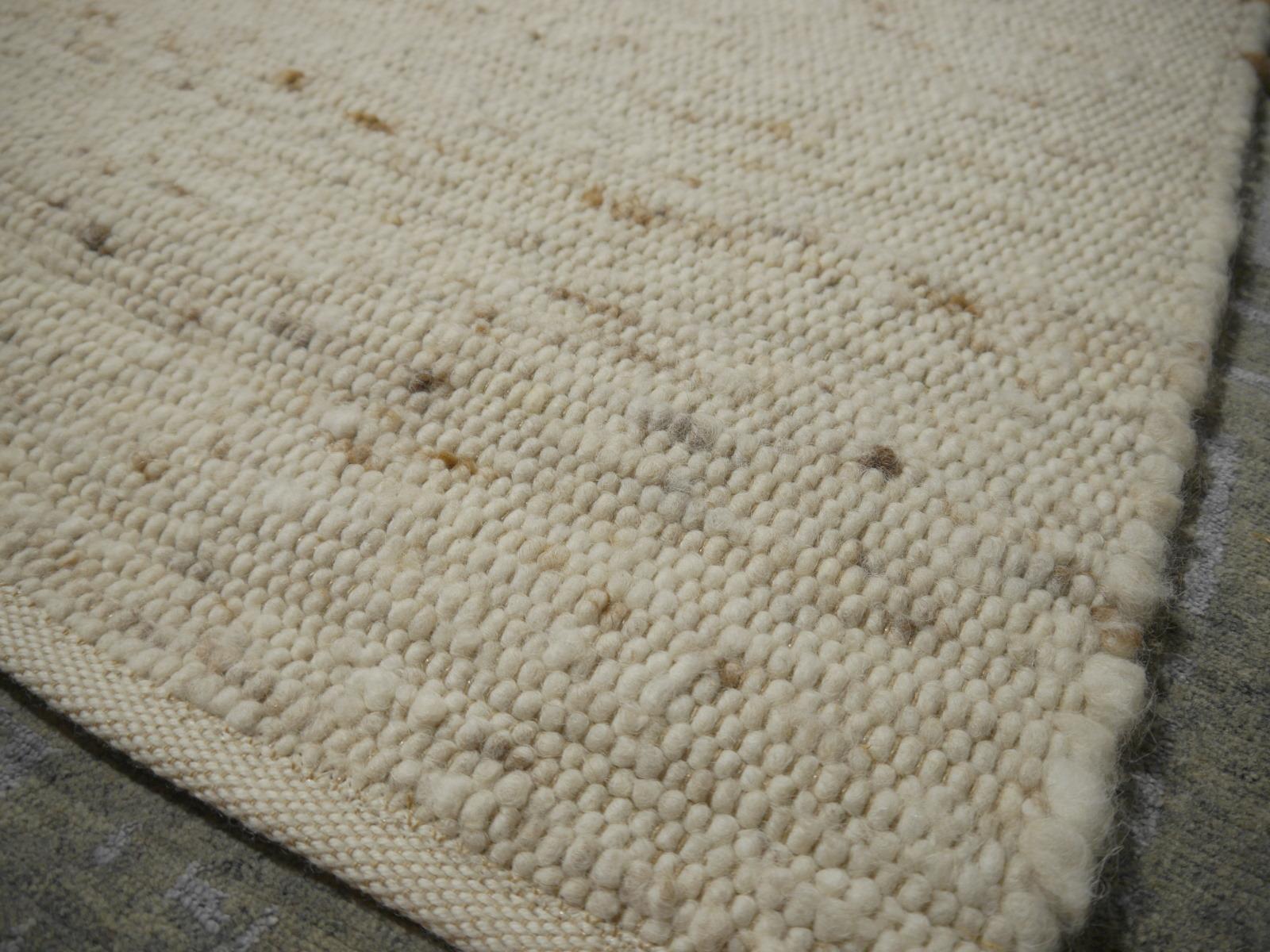 Rustic Beige Kilim Rug Wool Flat Hand-Woven European Carpet by Djoharian Design For Sale 3