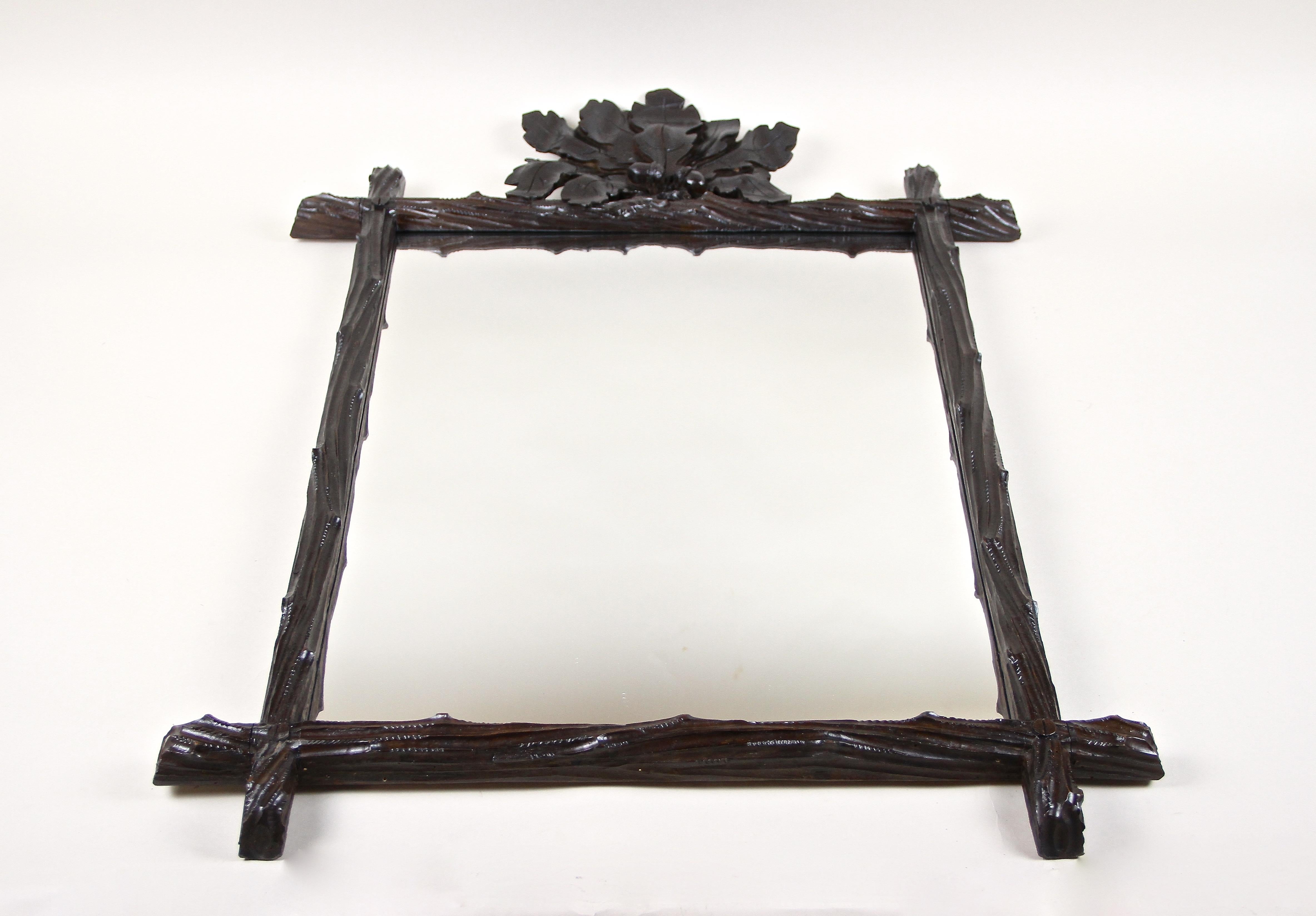 Rustic Black Forest Mirror with Acorn/ Oak Leaves Carvings, Austria, circa 1870 For Sale 5