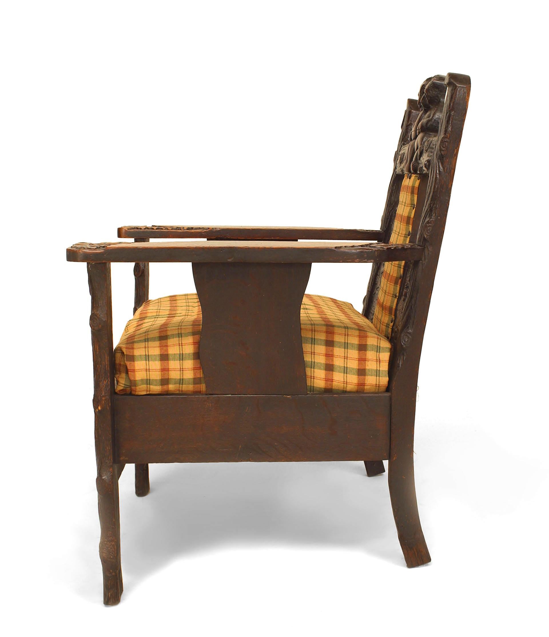 Rustic Black Forest Oak Arm Chair with Carved Bears  In Good Condition For Sale In New York, NY