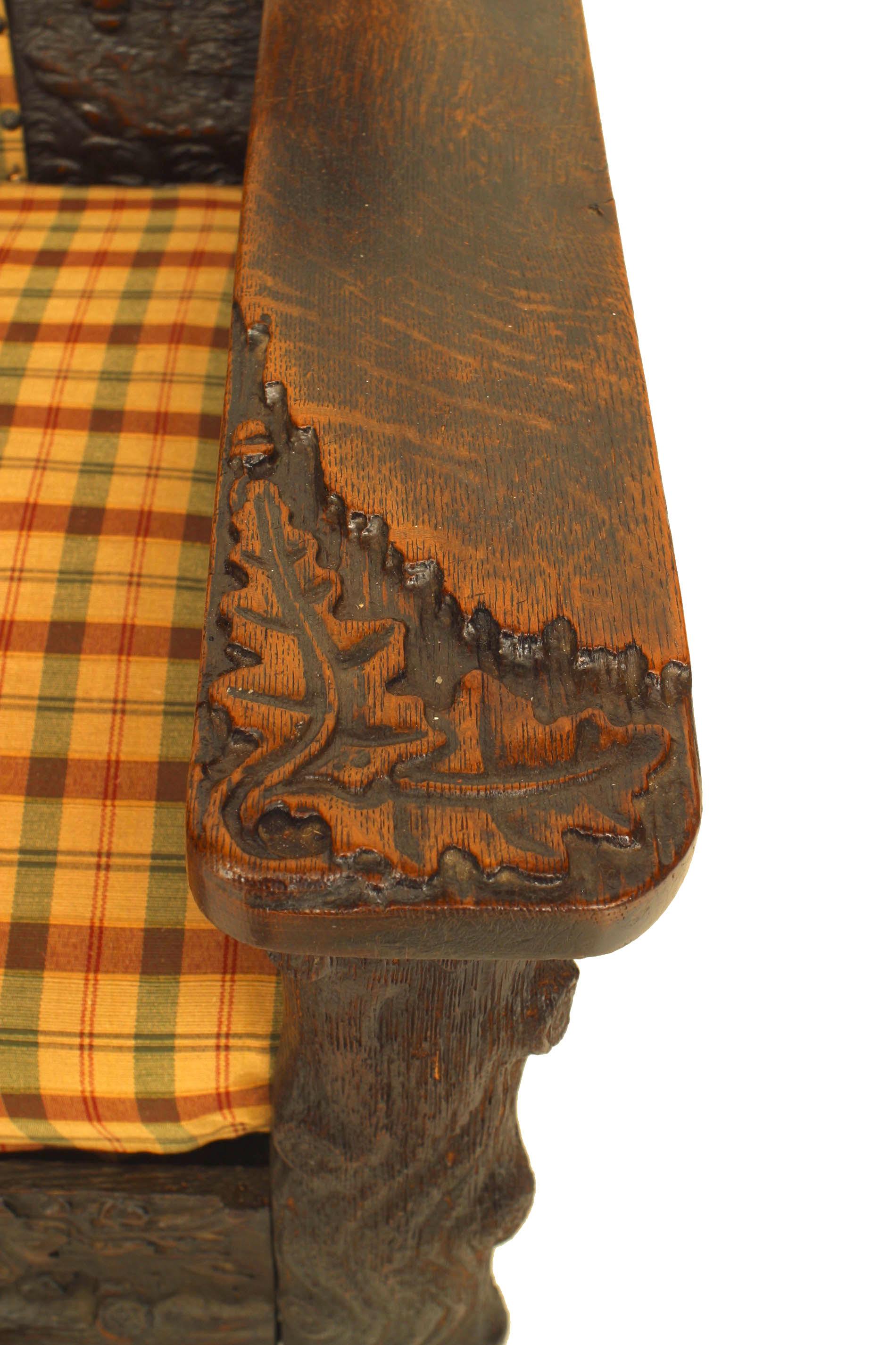 Fauteuil rustique en chêne de la Forêt Noire avec ours sculptés  en vente 3